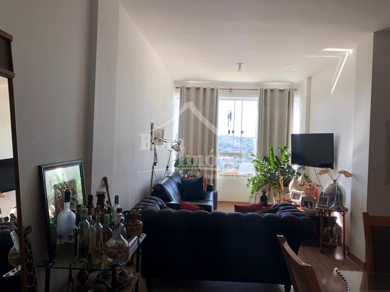 Apartamento à venda de 3 dormitórios, sendo 1 suíte no Centro,...