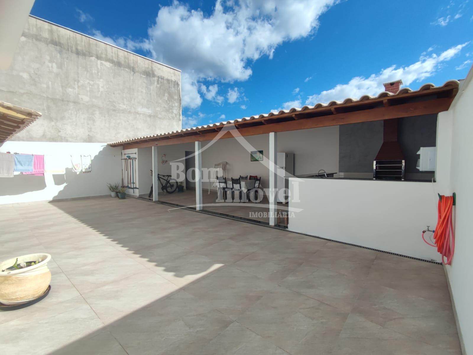 Casa à venda com 2 quartos, 180m² - Foto 18