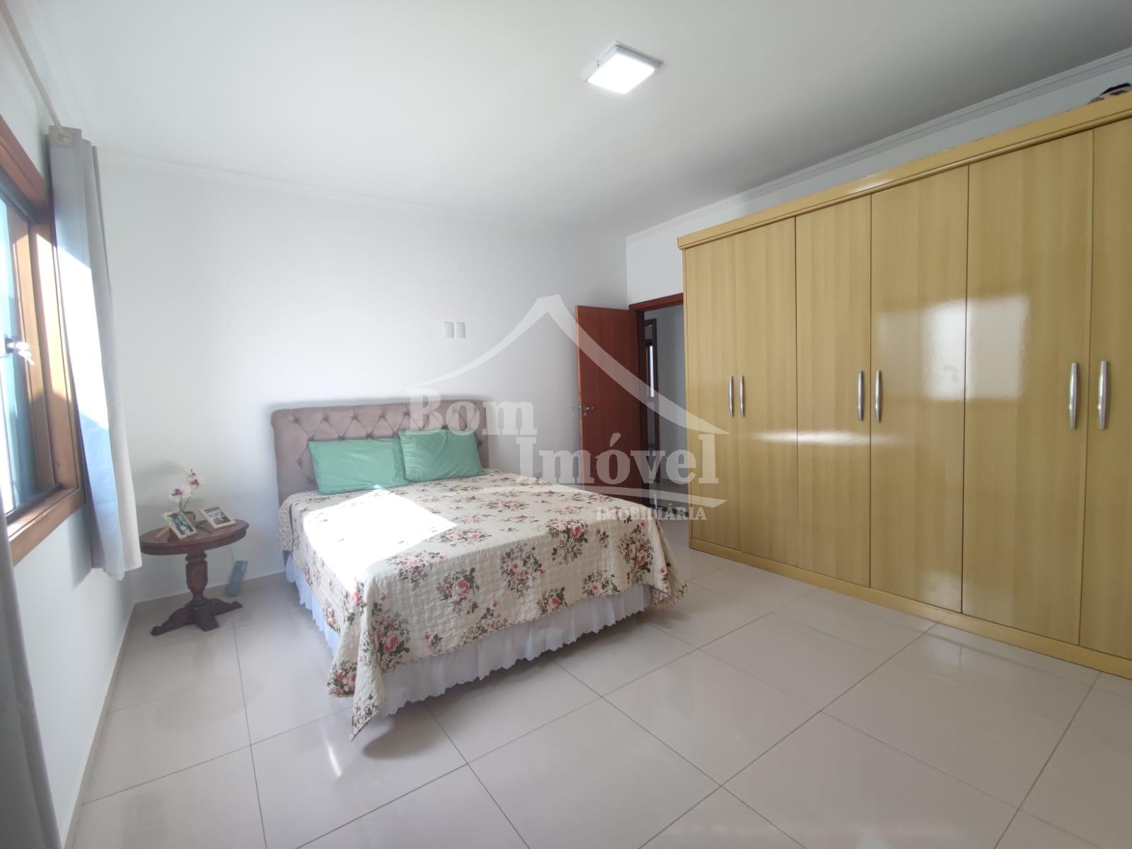 Casa à venda com 2 quartos, 180m² - Foto 8