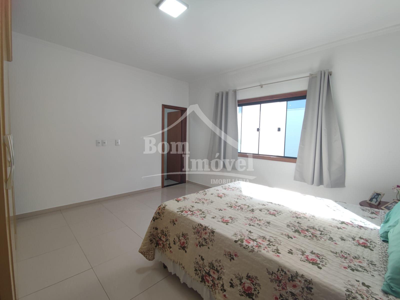Casa à venda com 2 quartos, 180m² - Foto 12
