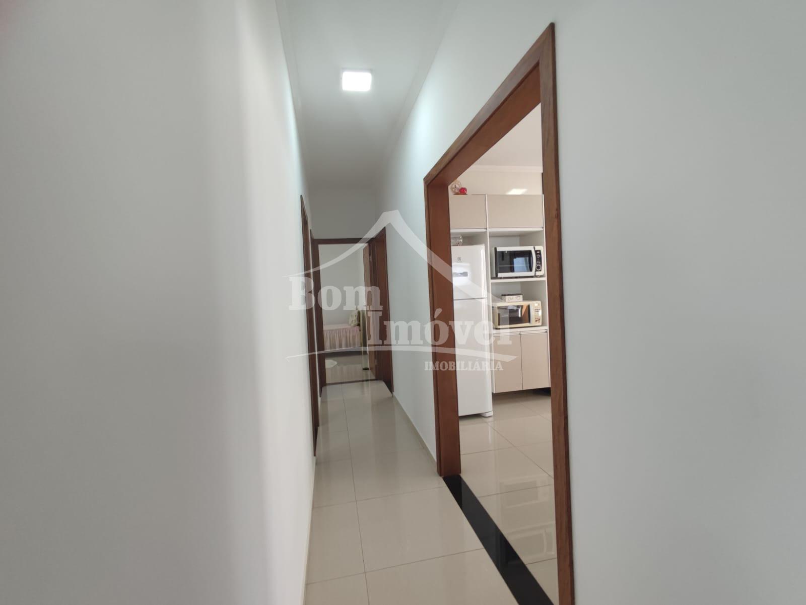 Casa à venda com 2 quartos, 180m² - Foto 7