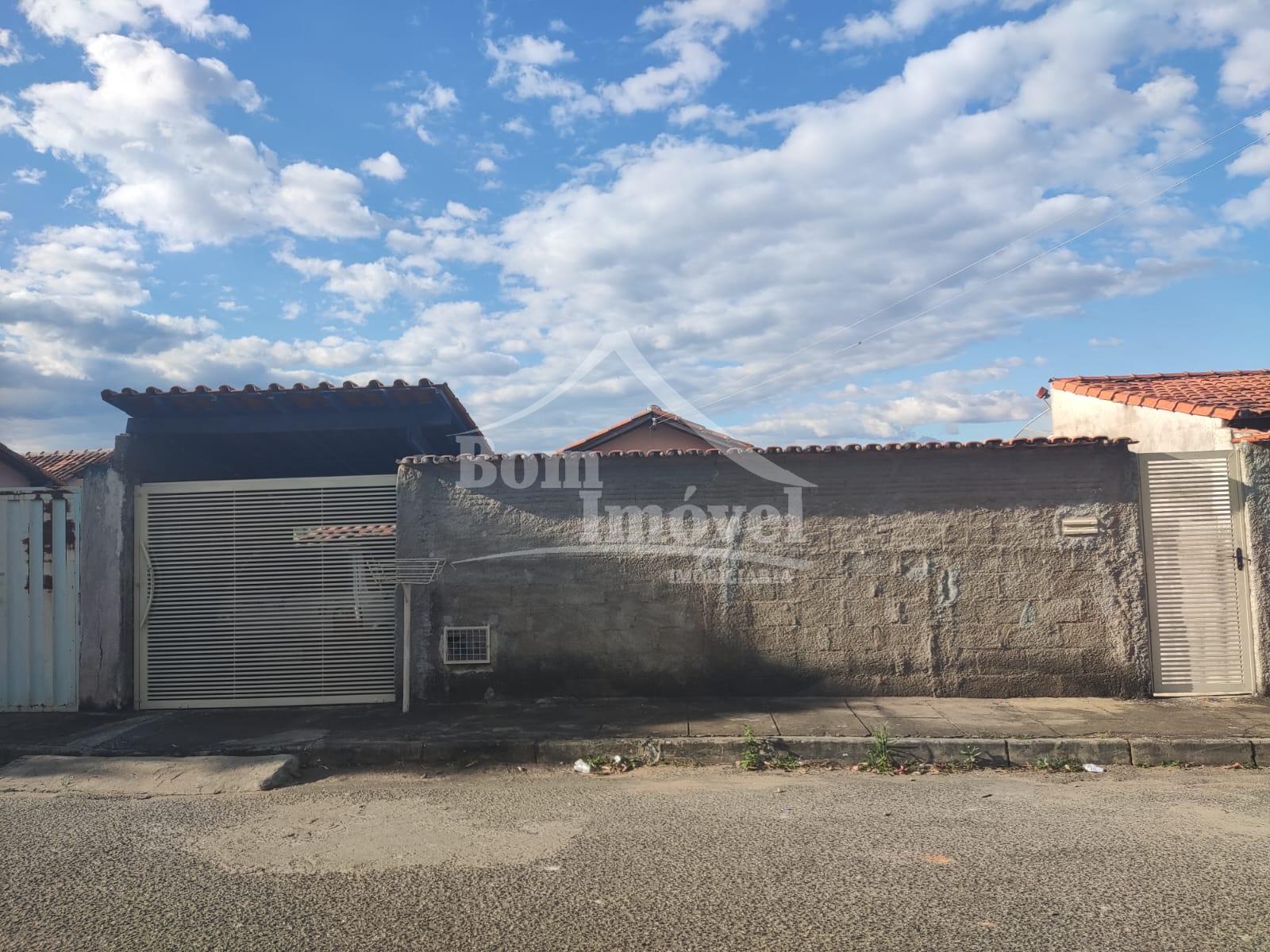 Casa com 2 quartos no Bairro Cidade Montesa em Campo Belo MG