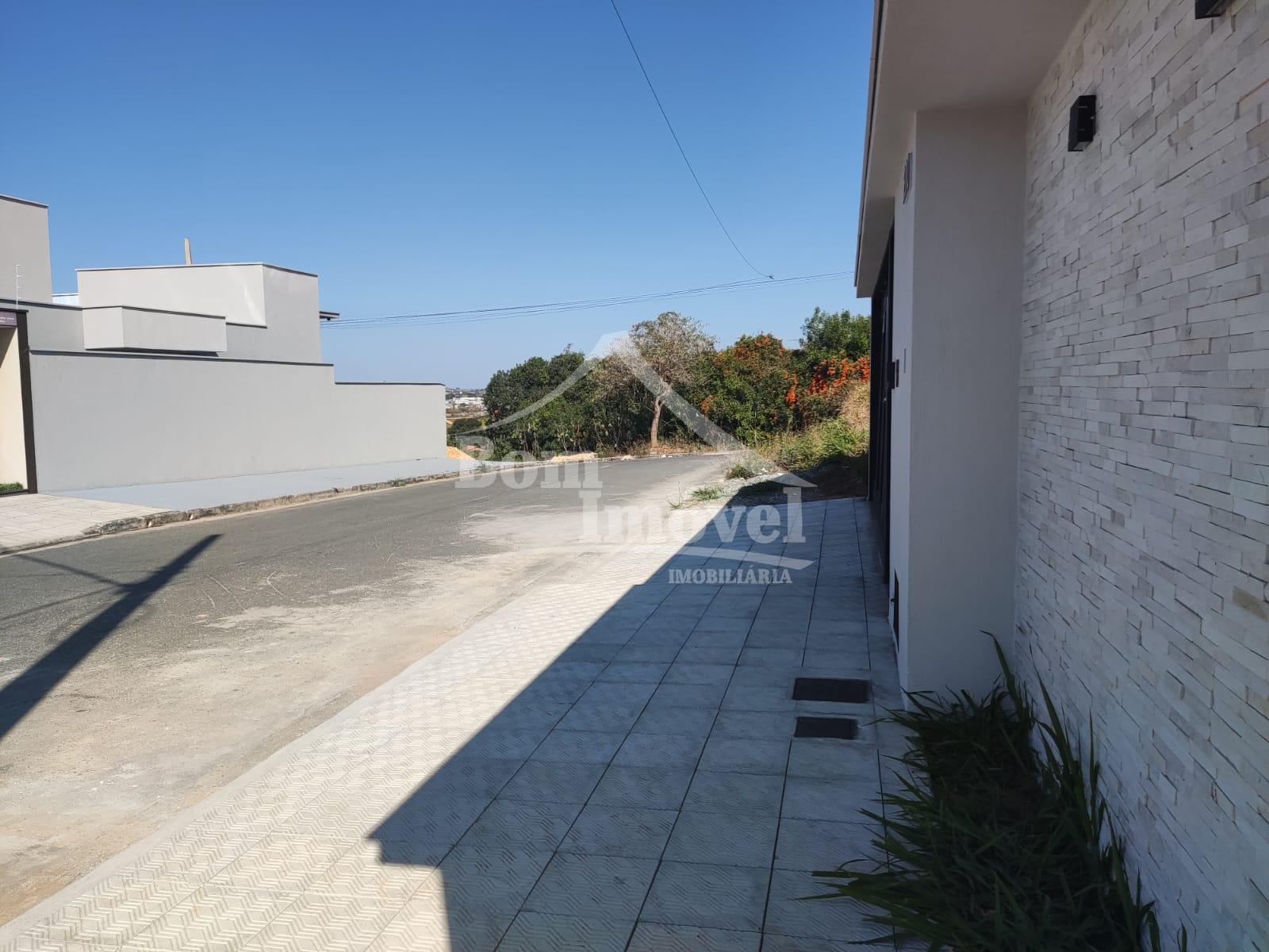 Casa à venda com 2 quartos, 148m² - Foto 3