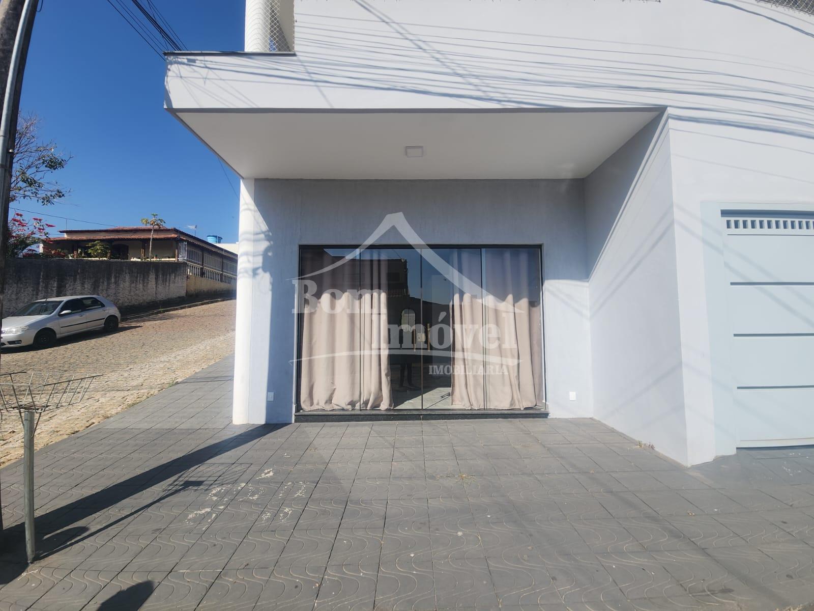 Ponto comercial com materiais prontos para uso no bairro Centr...