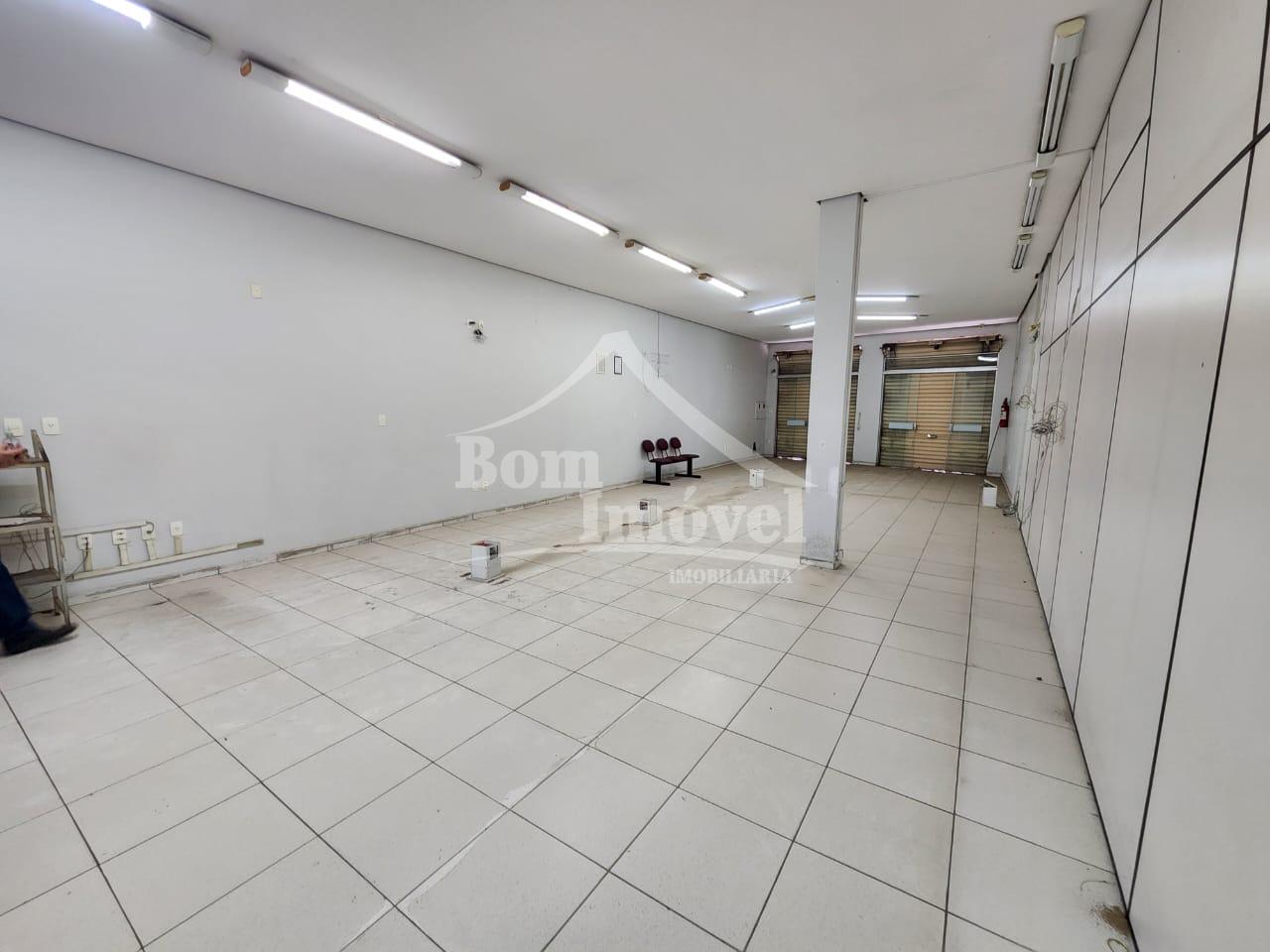 Loja-Salão, 200 m² - Foto 2