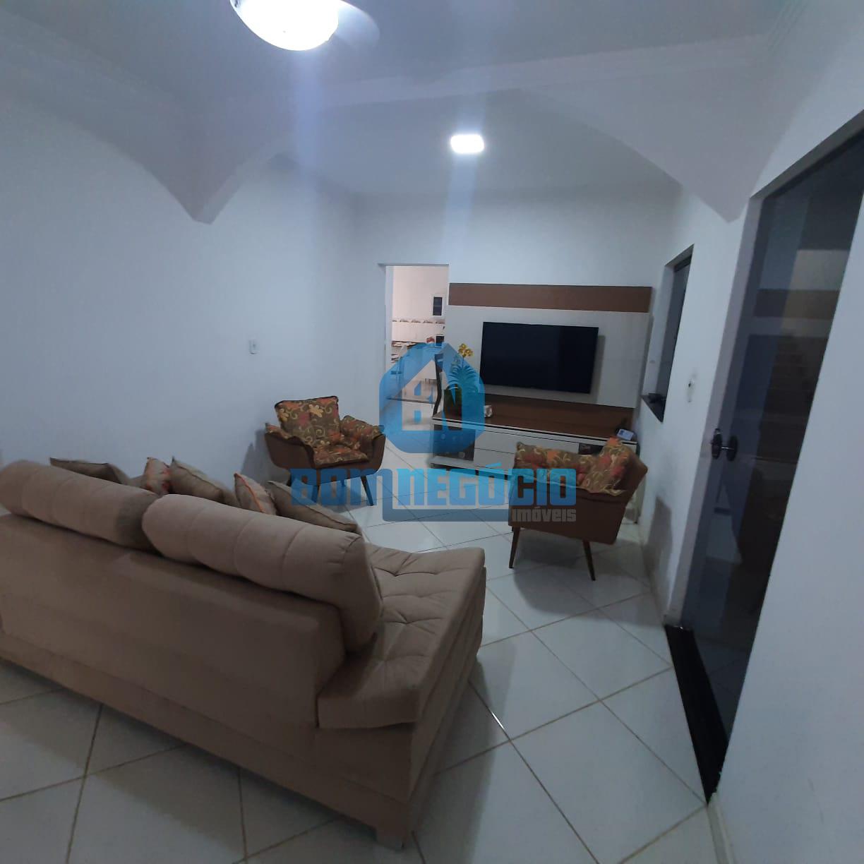 CASA COM 4 DORMITORIOS A VENDA, 240.00m , GOVERNADOR VALADARES...