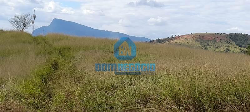 Chácara à venda,1000.00 m , área urbana de Alpercata - MG