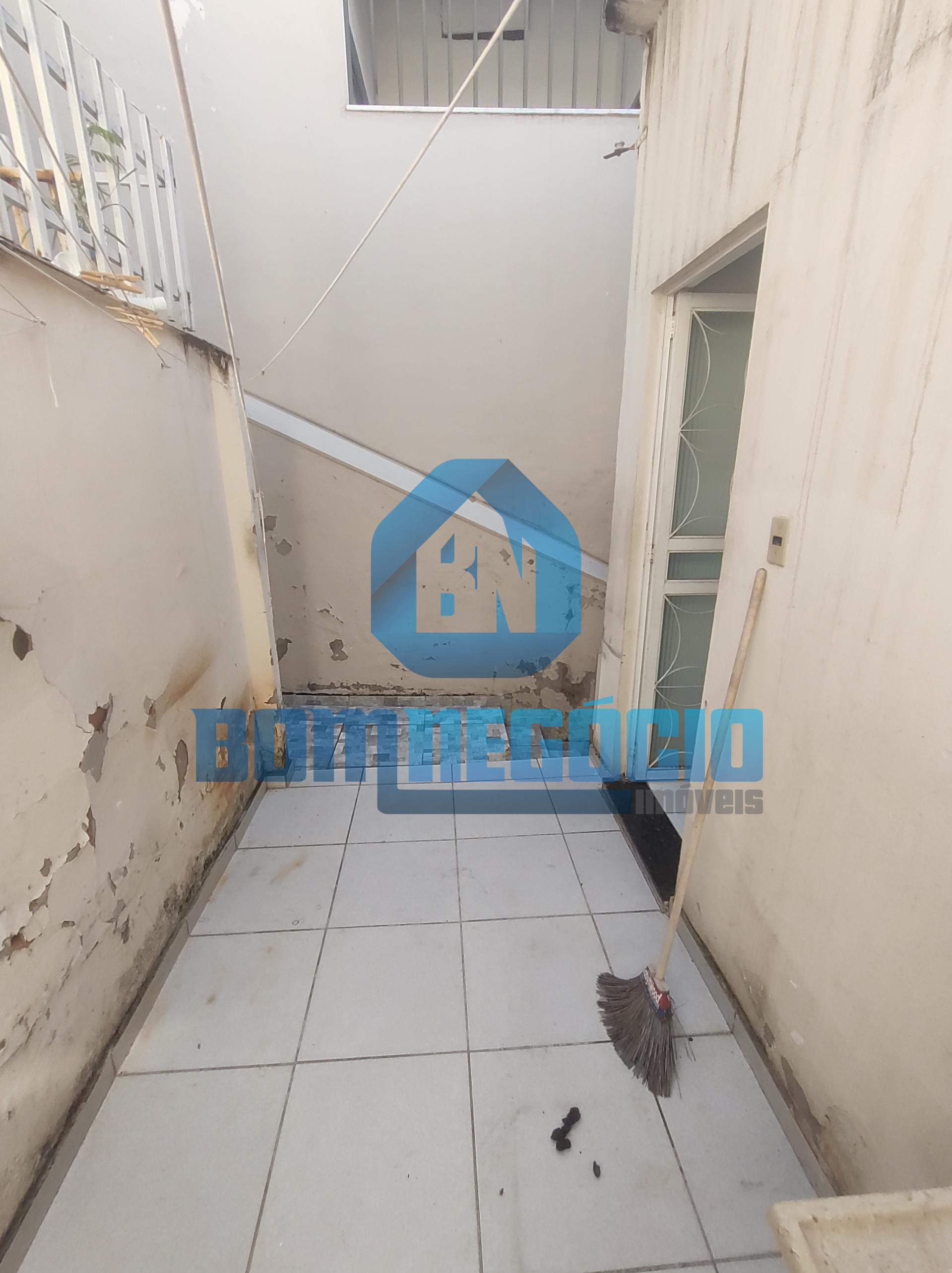 Casa para locação com três quartos no BAIRRO DE LOURDES, GOVER...