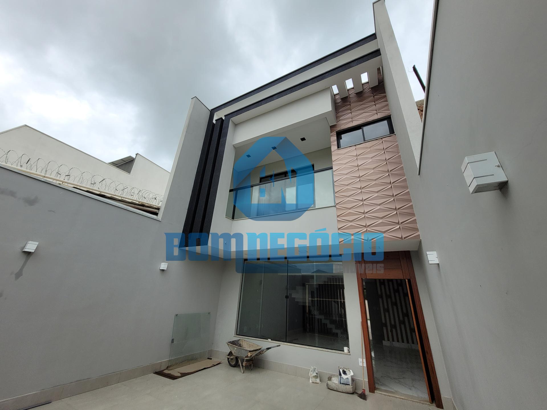 Casa com 3 dormitórios à venda, CIDADE NOVA, GOVERNADOR VALADA...