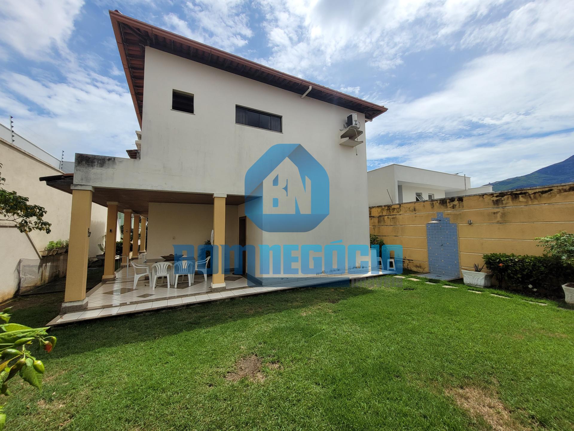 Casa com 5 dormitórios à venda, VILA BRETAS, GOVERNADOR VALADA...
