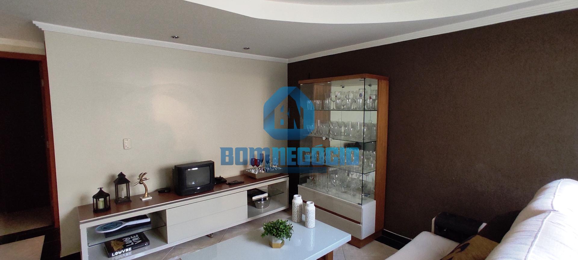 Casa com 4 dormitórios à venda,433.14 m , GOVERNADOR VALADARES...