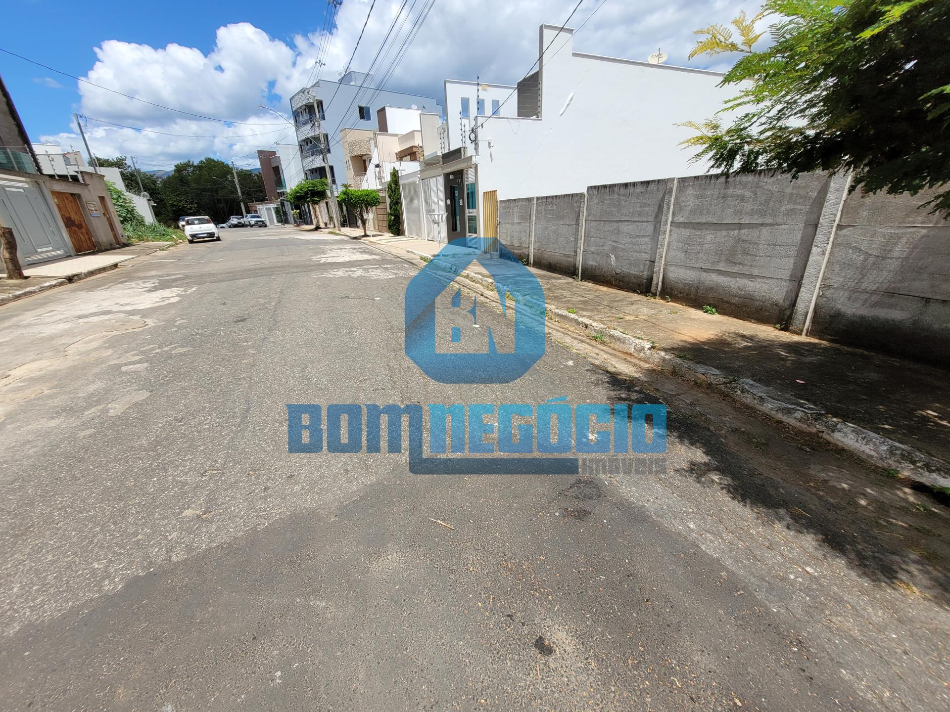 Lote com 252m  à venda, CIDADE NOVA, GOVERNADOR VALADARES - MG