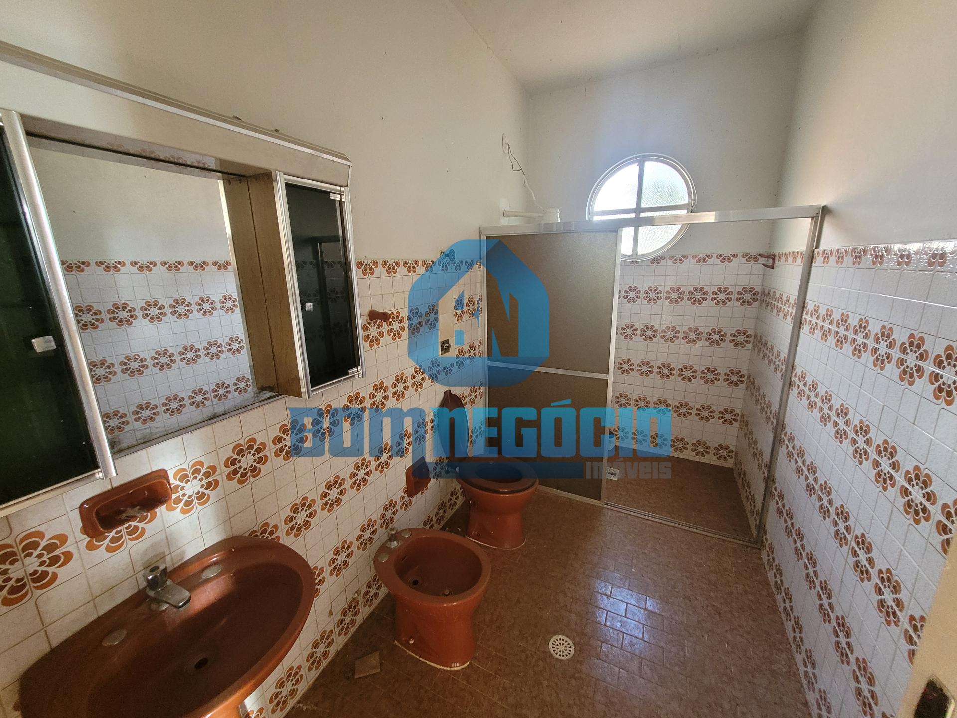 Casa com 7 dormitórios à venda, GRÃ-DUQUESA, GOVERNADOR VALADA...