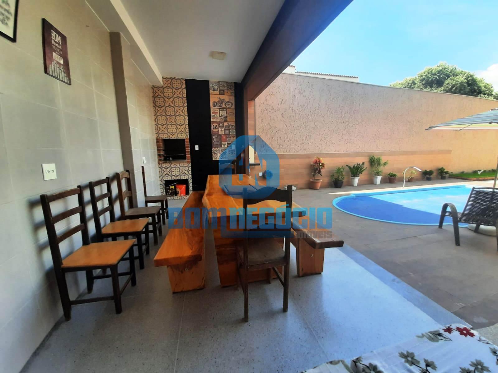 LINDA CASA DE FRENTE PARA IBITURUNA SOL DA MANHA COM DUAS SUIT...