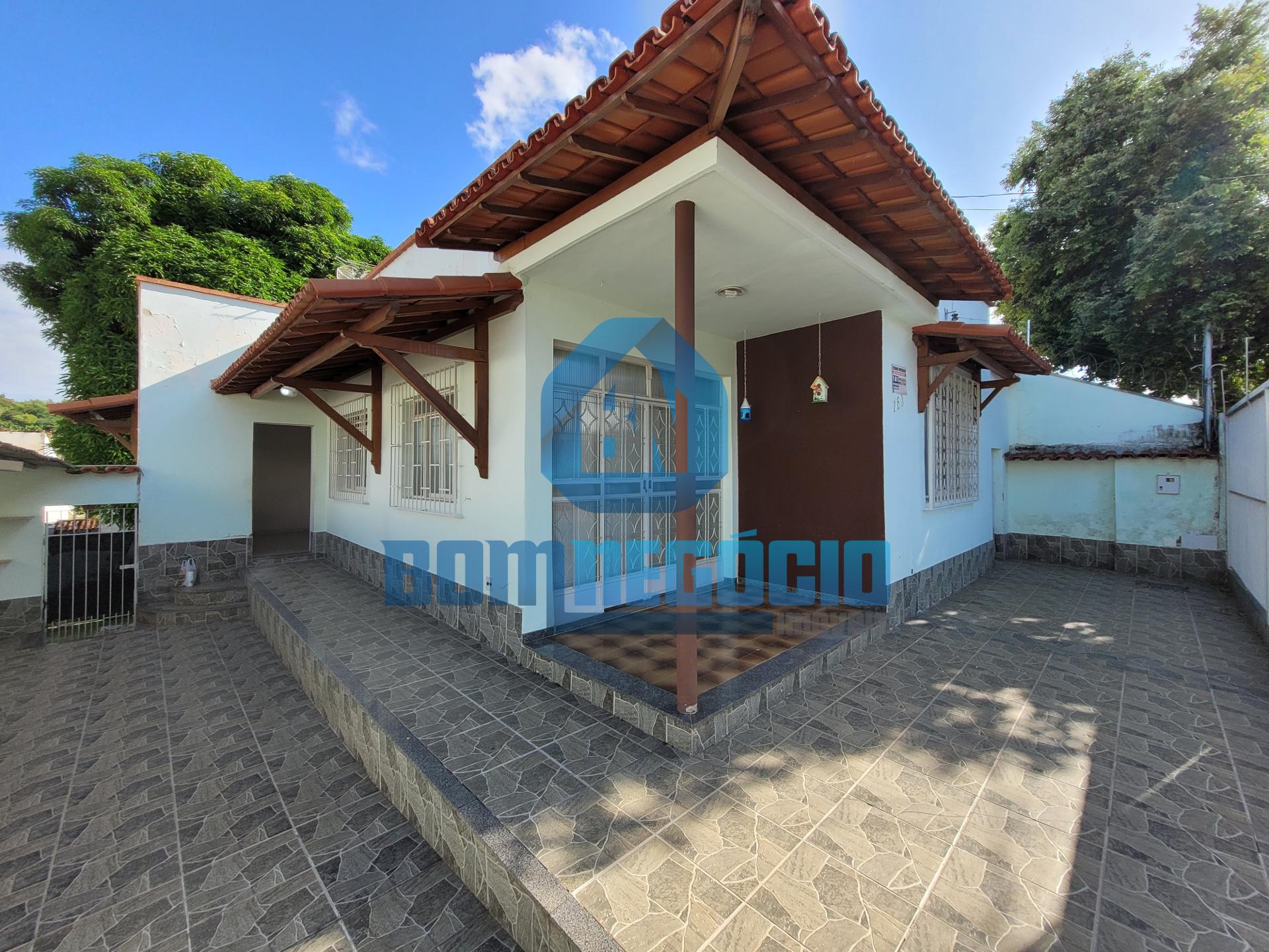 Casa com 3 dormitórios à venda, GOVERNADOR VALADARES - MG