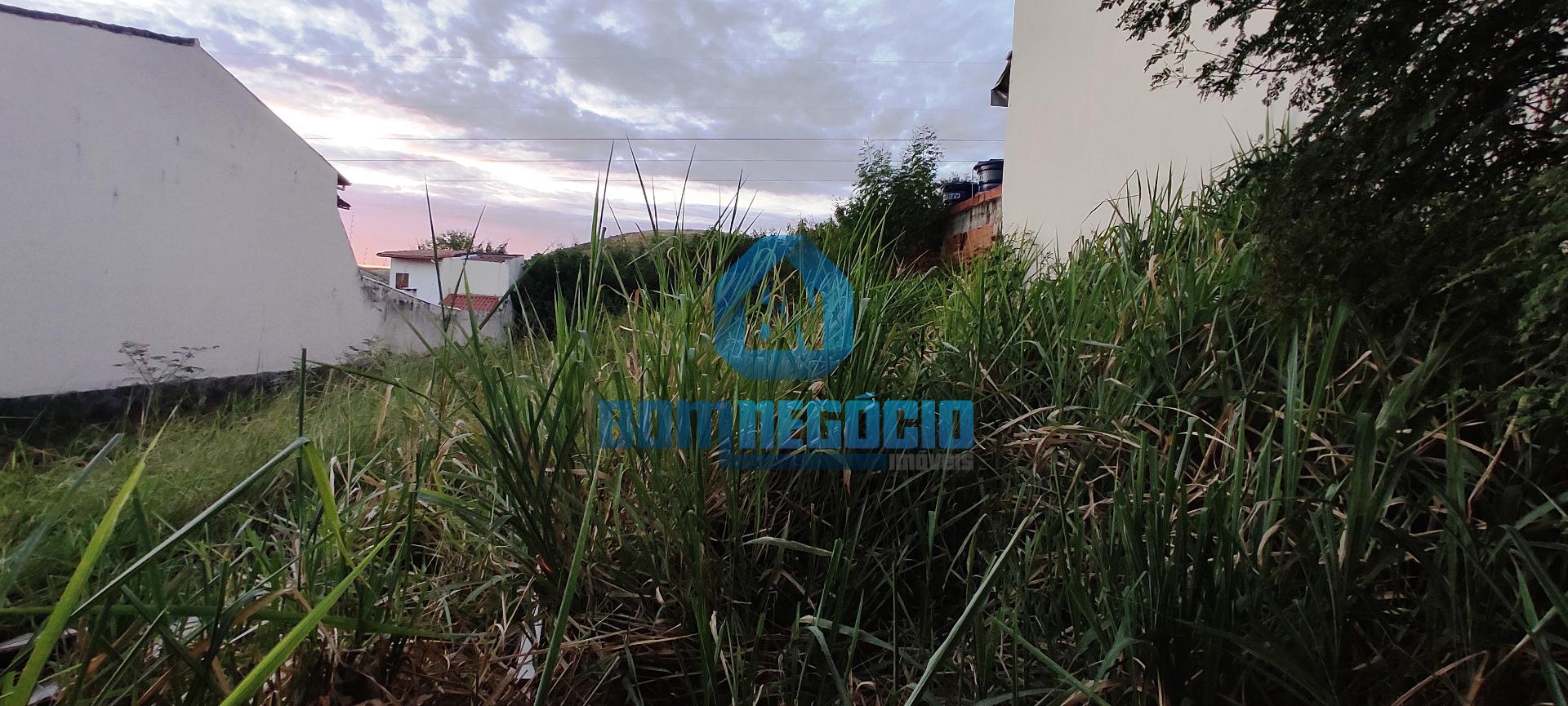 EXCELENTE LOTE COM 360M  BAIRRO VALE VERDE EM GOVERNADOR VALAD...