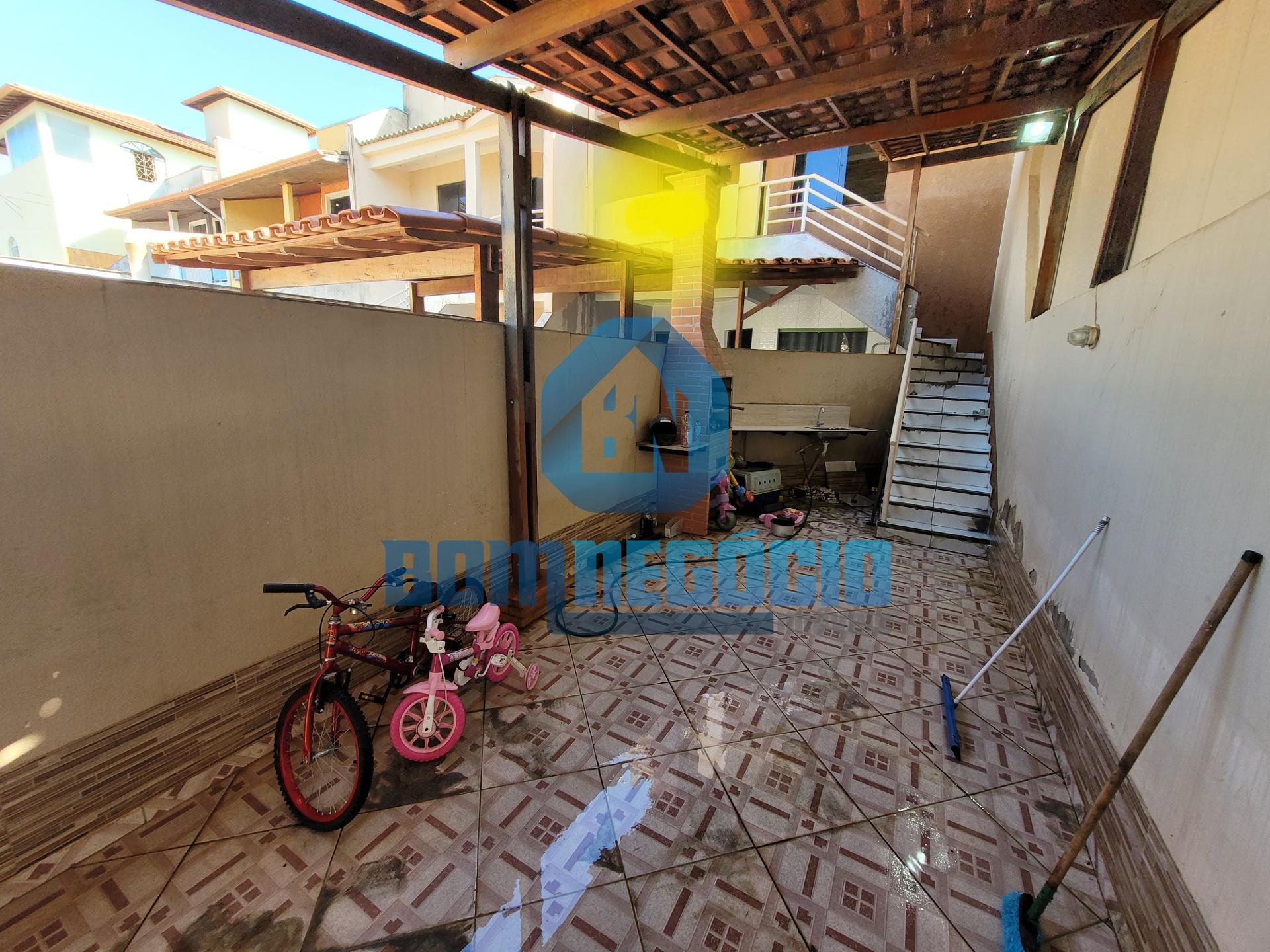 Casa com 3 dormitórios à venda, JARDIM ALICE, GOVERNADOR VALAD...