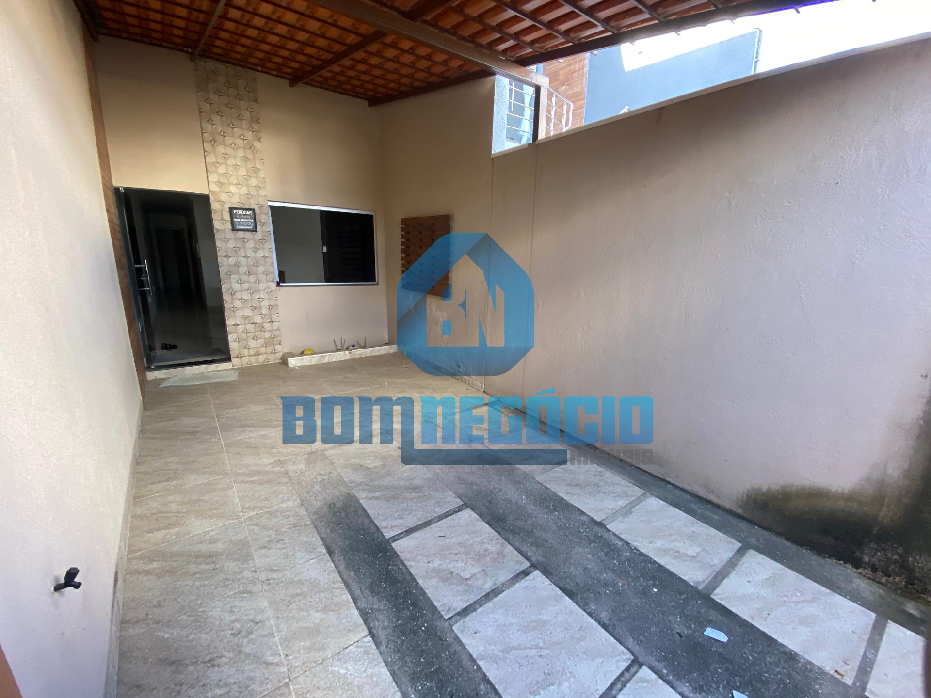 Casa à venda com 3 dormitórios, bairro JARDIM ALVORADA, GOVERN...