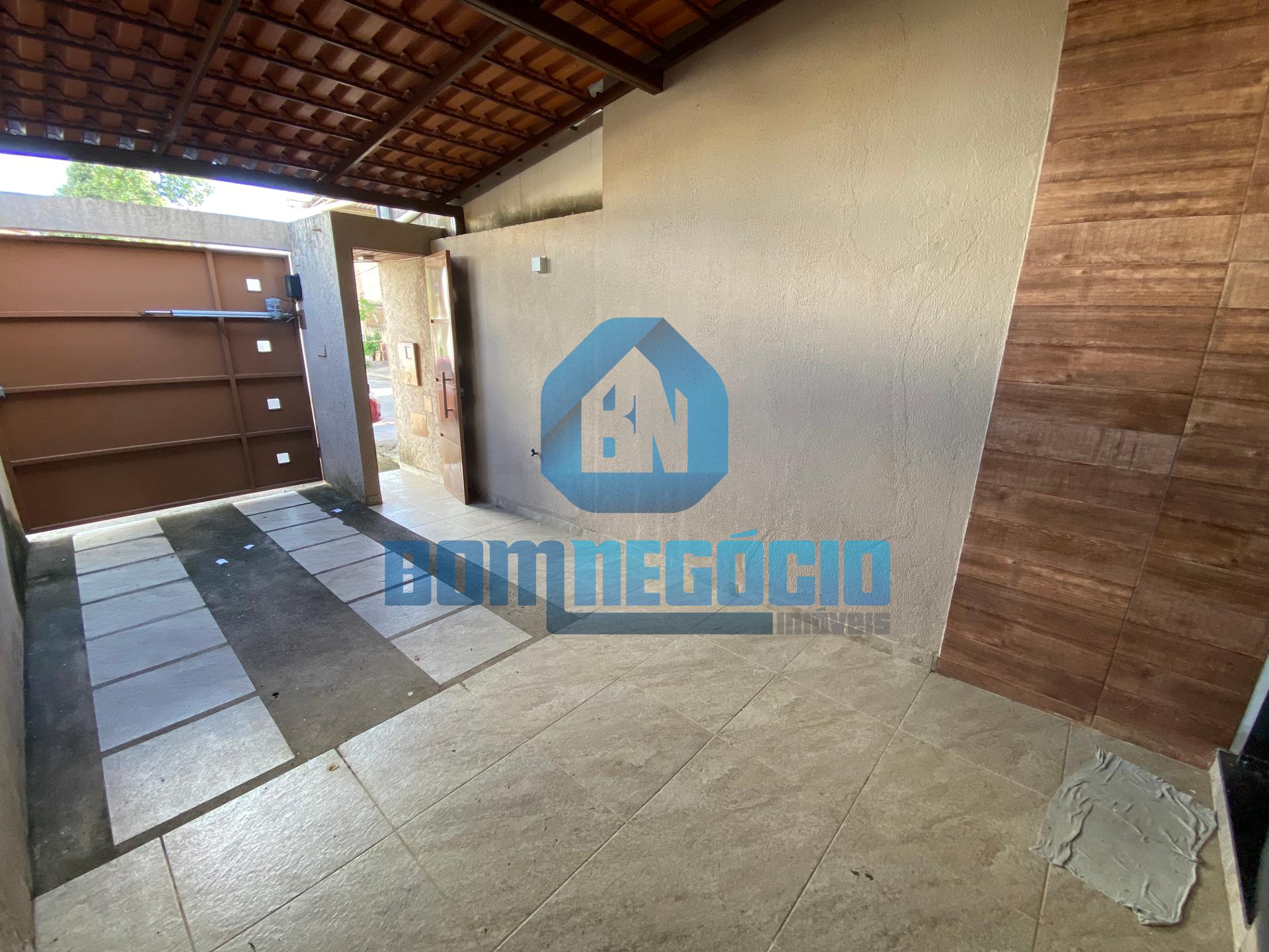 Casa à venda com 3 dormitórios, bairro JARDIM ALVORADA, GOVERN...