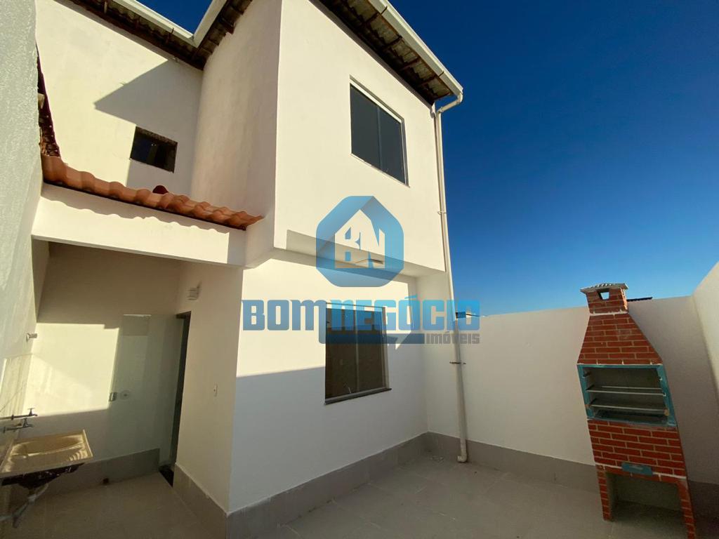 Casa duplex com 2 dormitórios à venda, CARAVELAS, GOVERNADOR V...