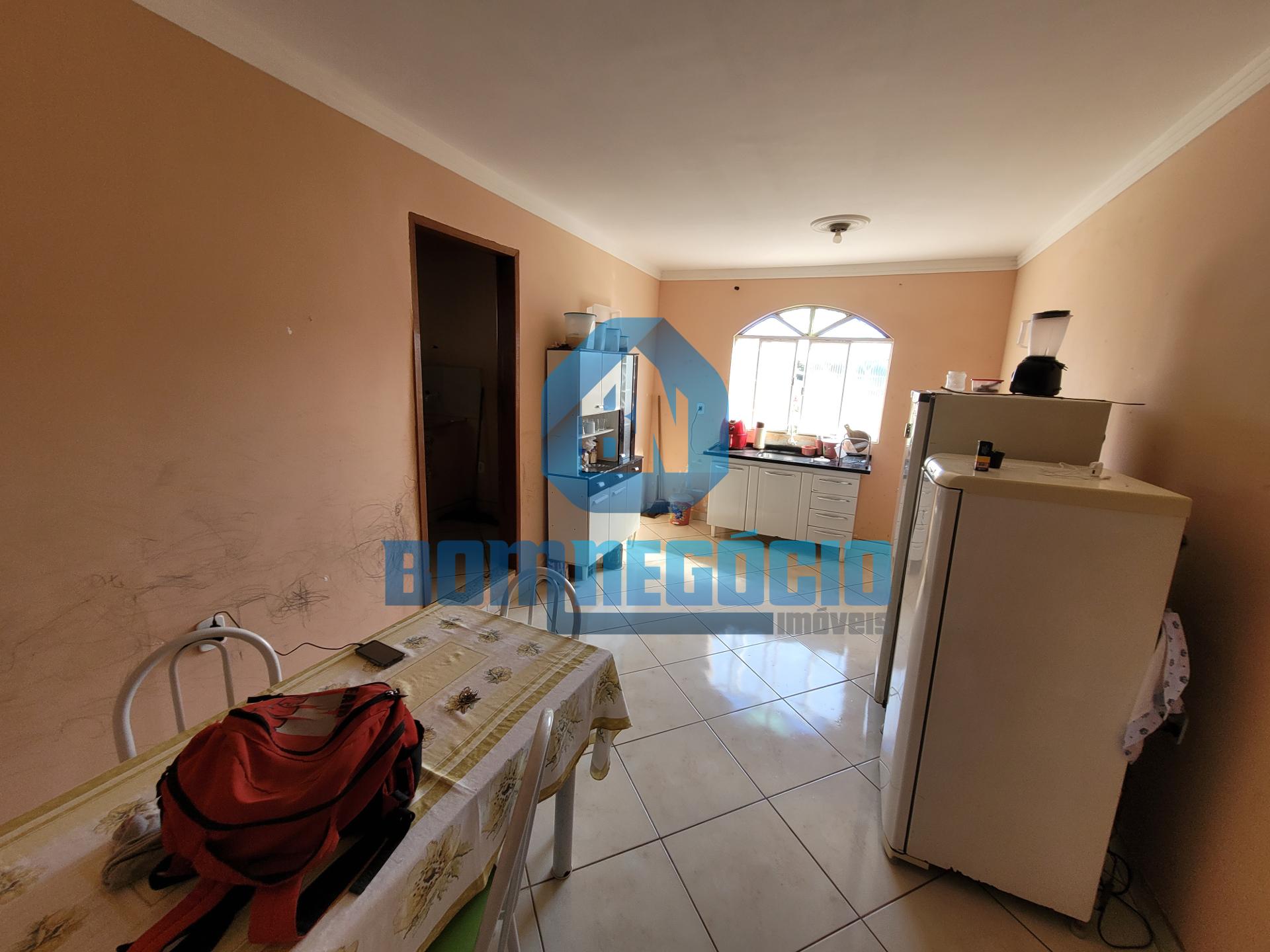 Casa com 4 dormitórios à venda, VILA ISA, GOVERNADOR VALADARES...