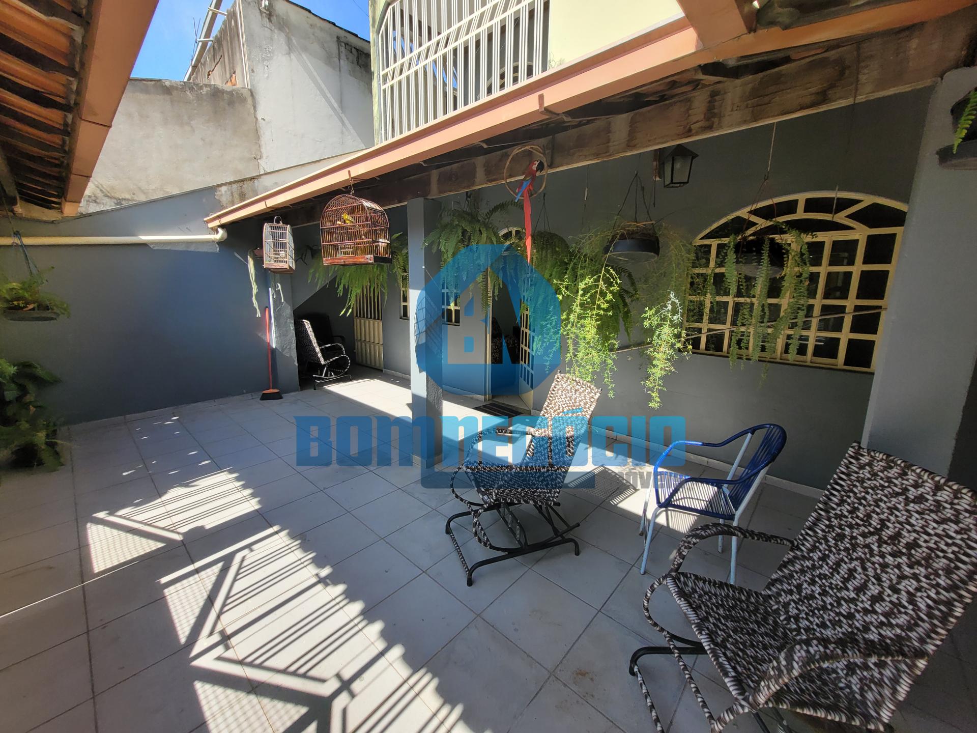 Casa com 8 dormitórios à venda, VILA ISA, GOVERNADOR VALADARES...