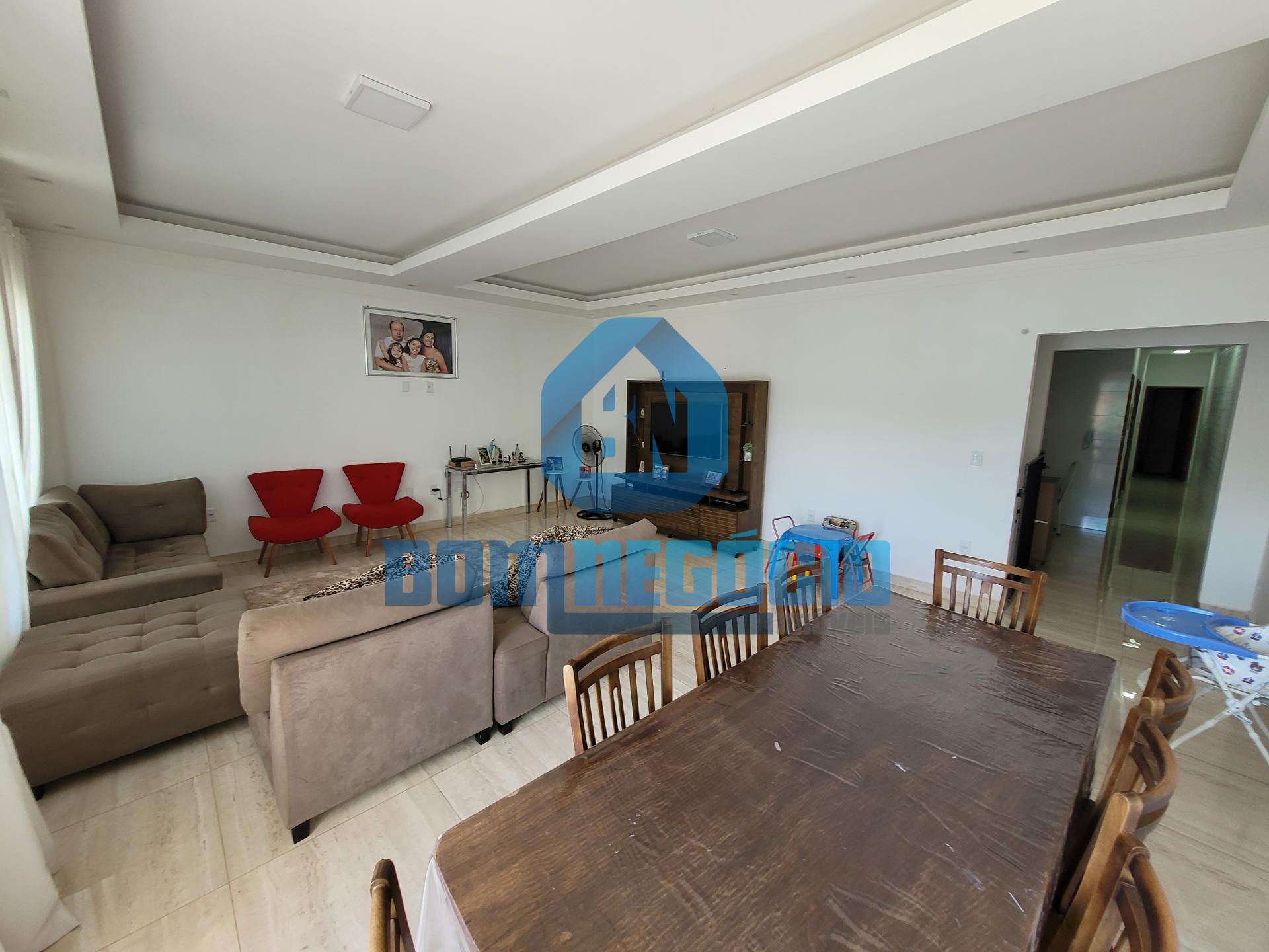 Casa com 3 dormitórios à venda, TIRADENTES, GOVERNADOR VALADAR...