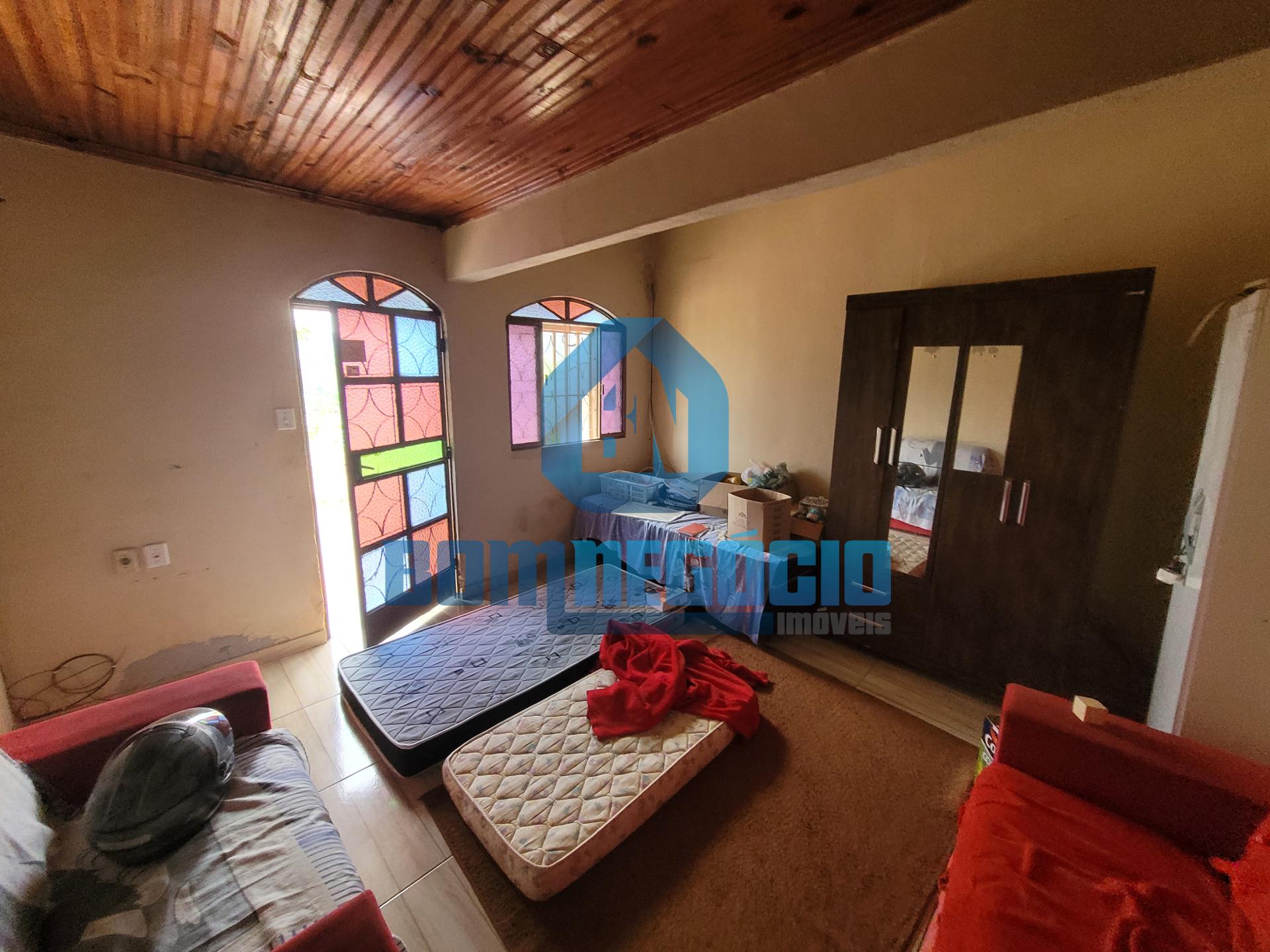 Casa com 4 dormitórios à venda, JARDIM IPE, GOVERNADOR VALADAR...