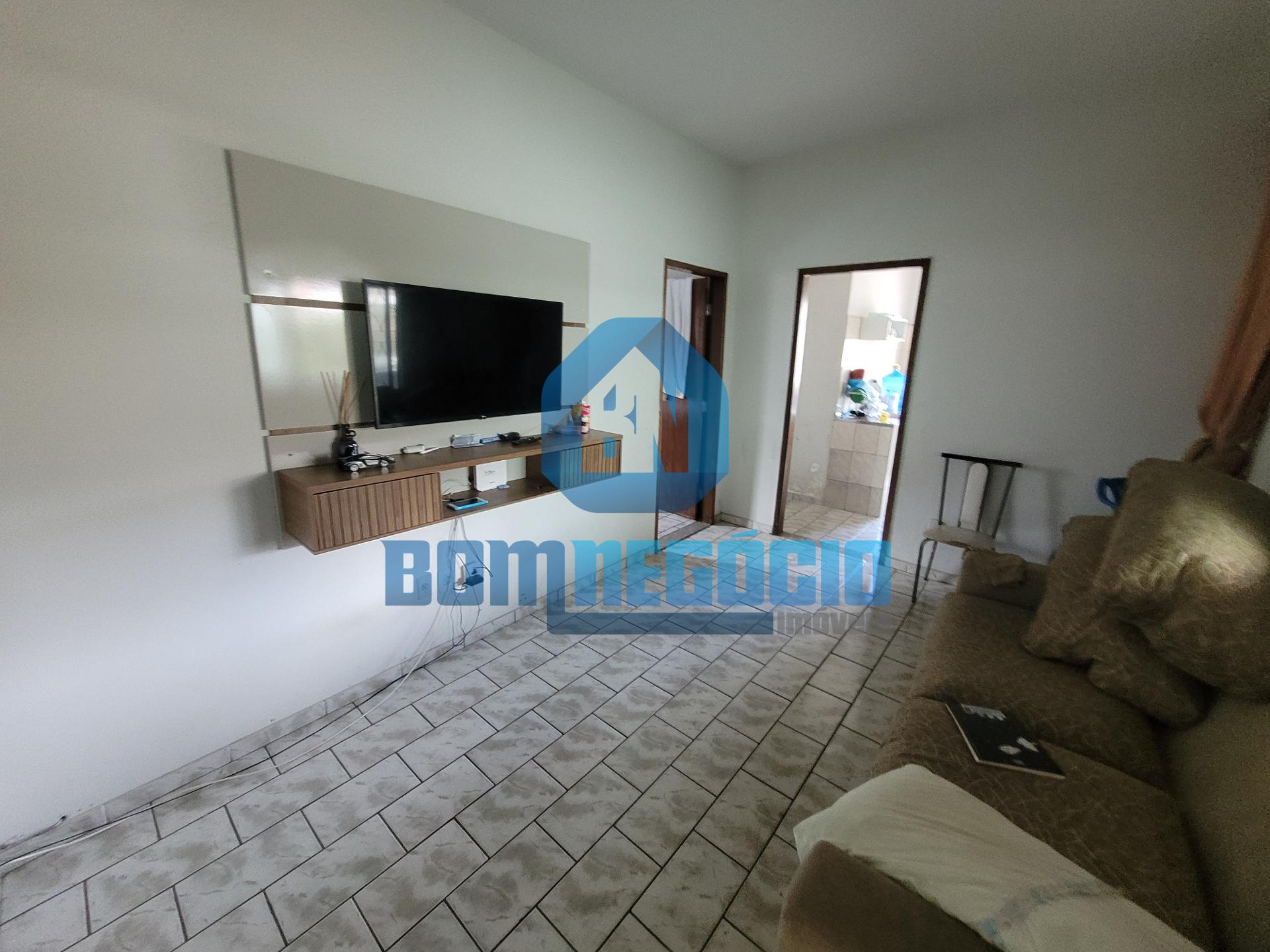 Imóvel à venda com três casas, ALTINOPOLIS, GOVERNADOR VALADAR...