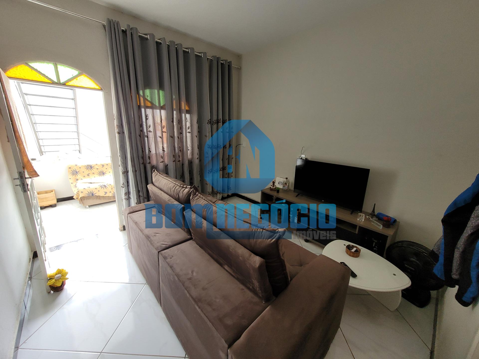 Casa com 8 dormitórios à venda, SANTA RITA, GOVERNADOR VALADAR...