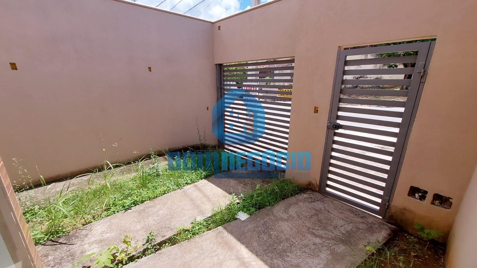 Casa com 3 dormitórios à venda, CASTANHEIRAS, GOVERNADOR VALAD...