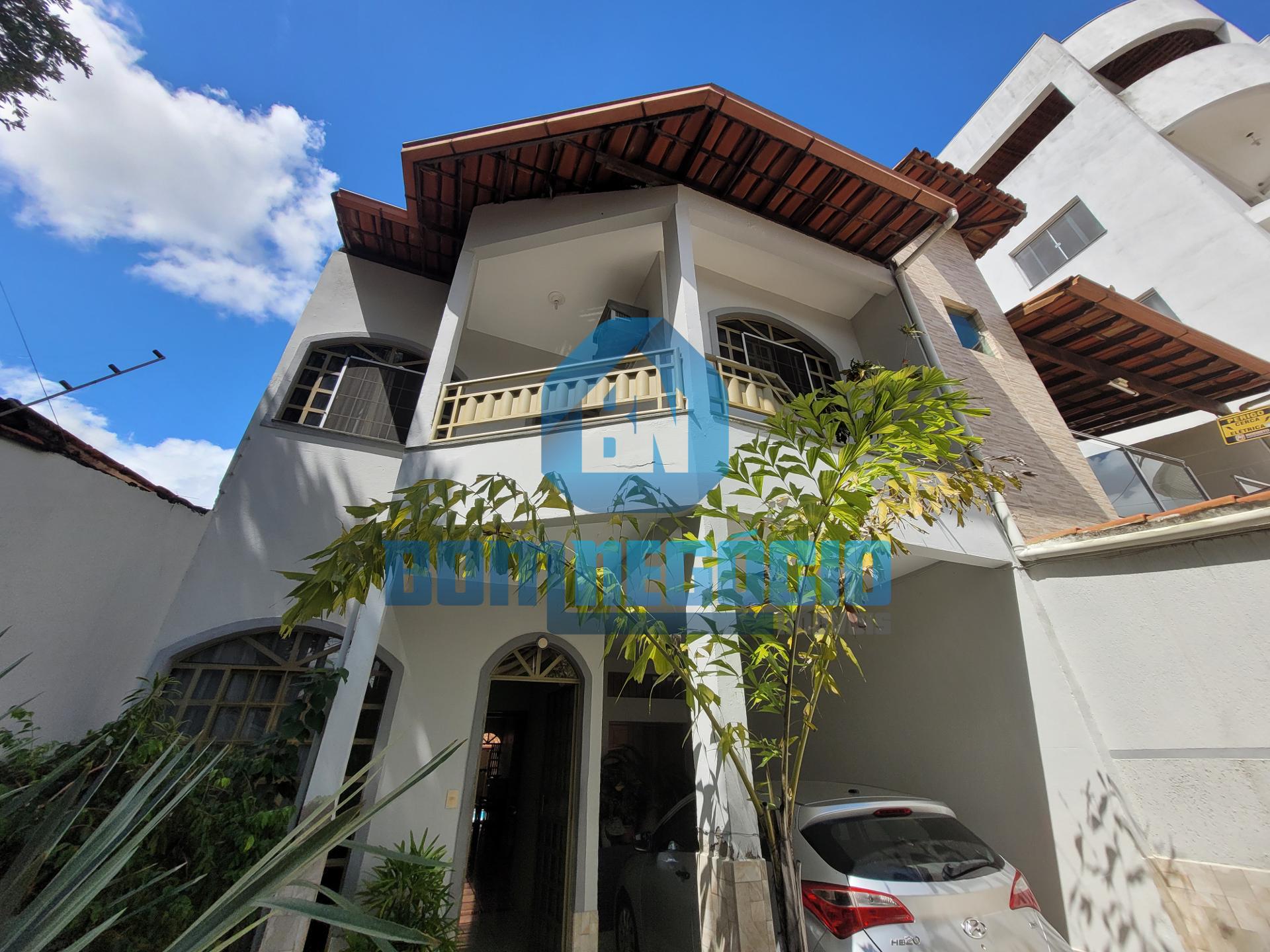 Excelente casa duplex à venda no Bairro JK 2, JK II, GOVERNADO...