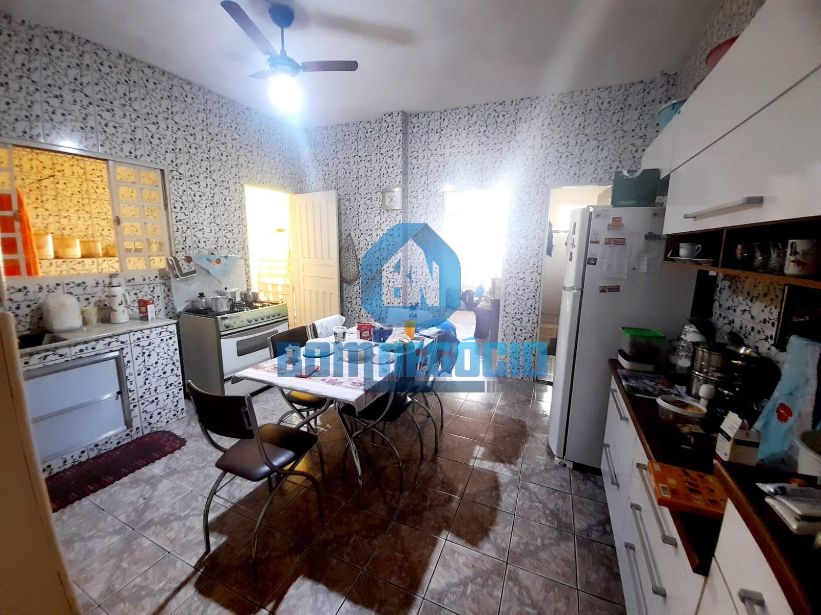 CASA BAIXA , PARCELAMENTO PRÓPRIO , ÓTIMA LOCALIDADE , TRÊS QU...