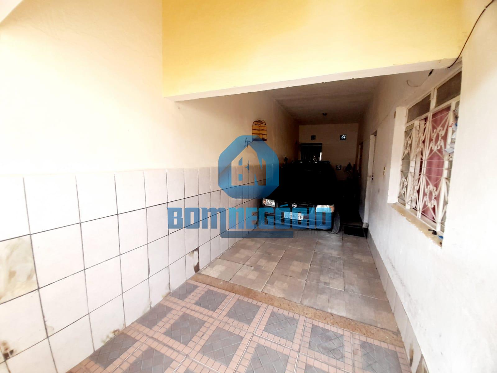 CASA BAIXA , PARCELAMENTO PRÓPRIO , ÓTIMA LOCALIDADE , TRÊS QU...