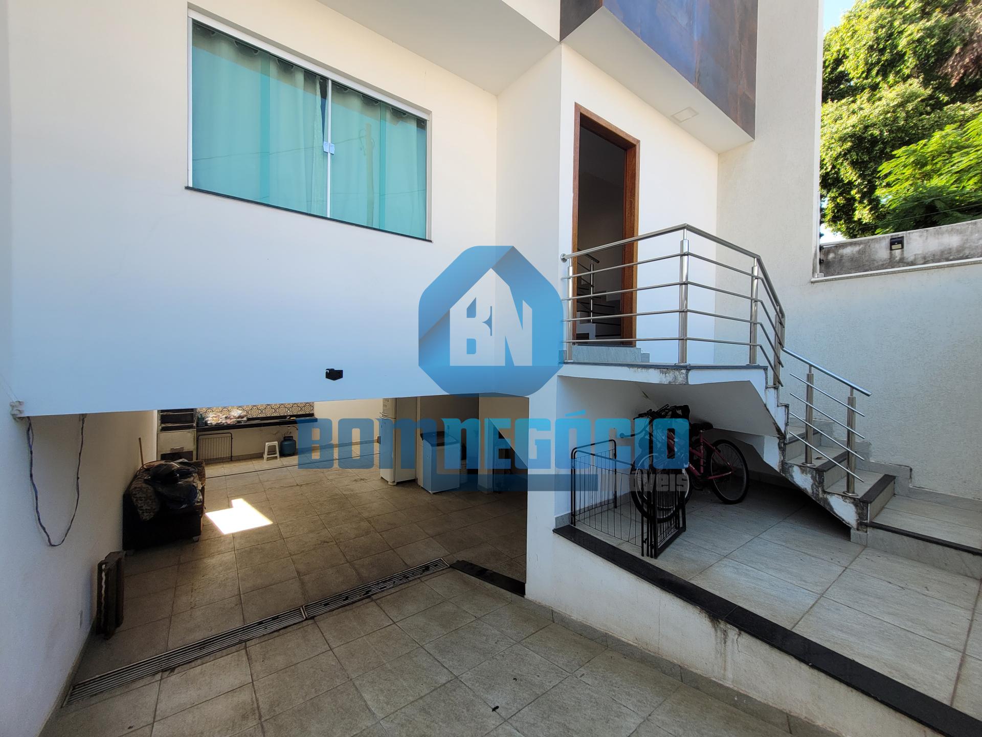 Casa com 3 dormitórios à venda, JARDIM PEROLA, GOVERNADOR VALA...