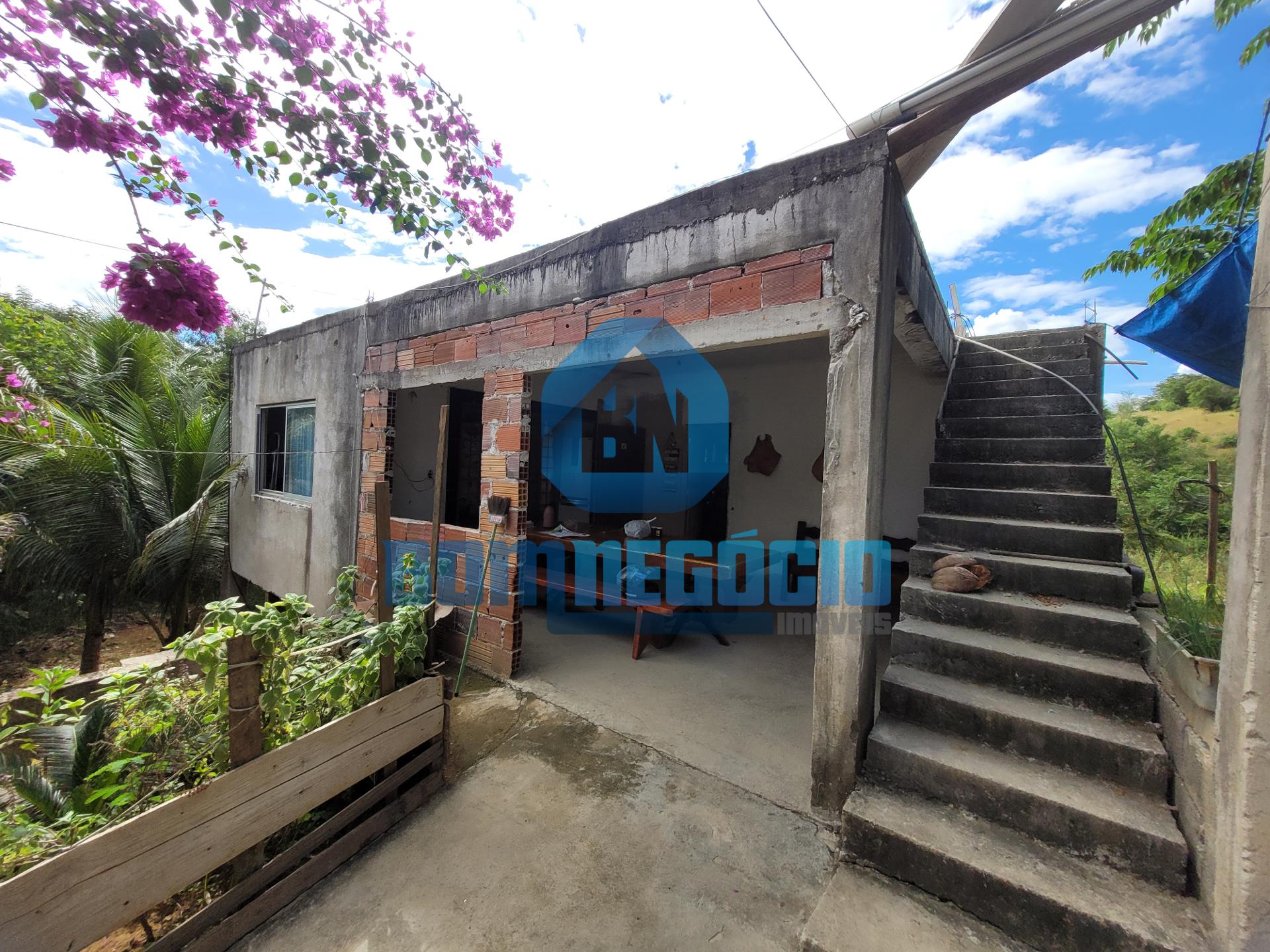 Chácara formada com casa de laje à venda, NO BAIRRO SANTA RITA...