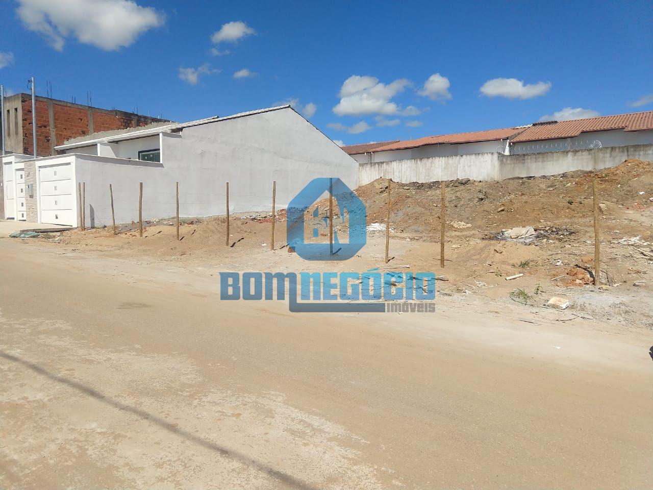 Lote com ótima topografia à venda, BAIRRO CASTANHEIRAS II, GOV...