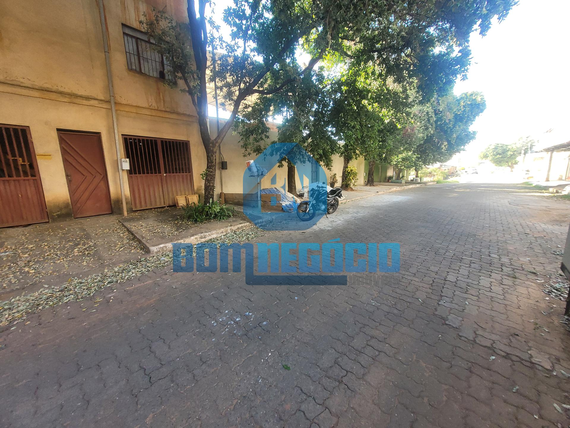 Lote grande e com ótima topografia à venda, BAIRRO NOVA VILA B...