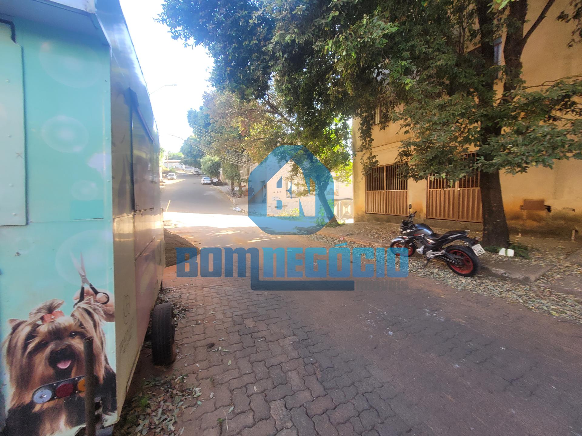 Lote grande e com ótima topografia à venda, BAIRRO NOVA VILA B...