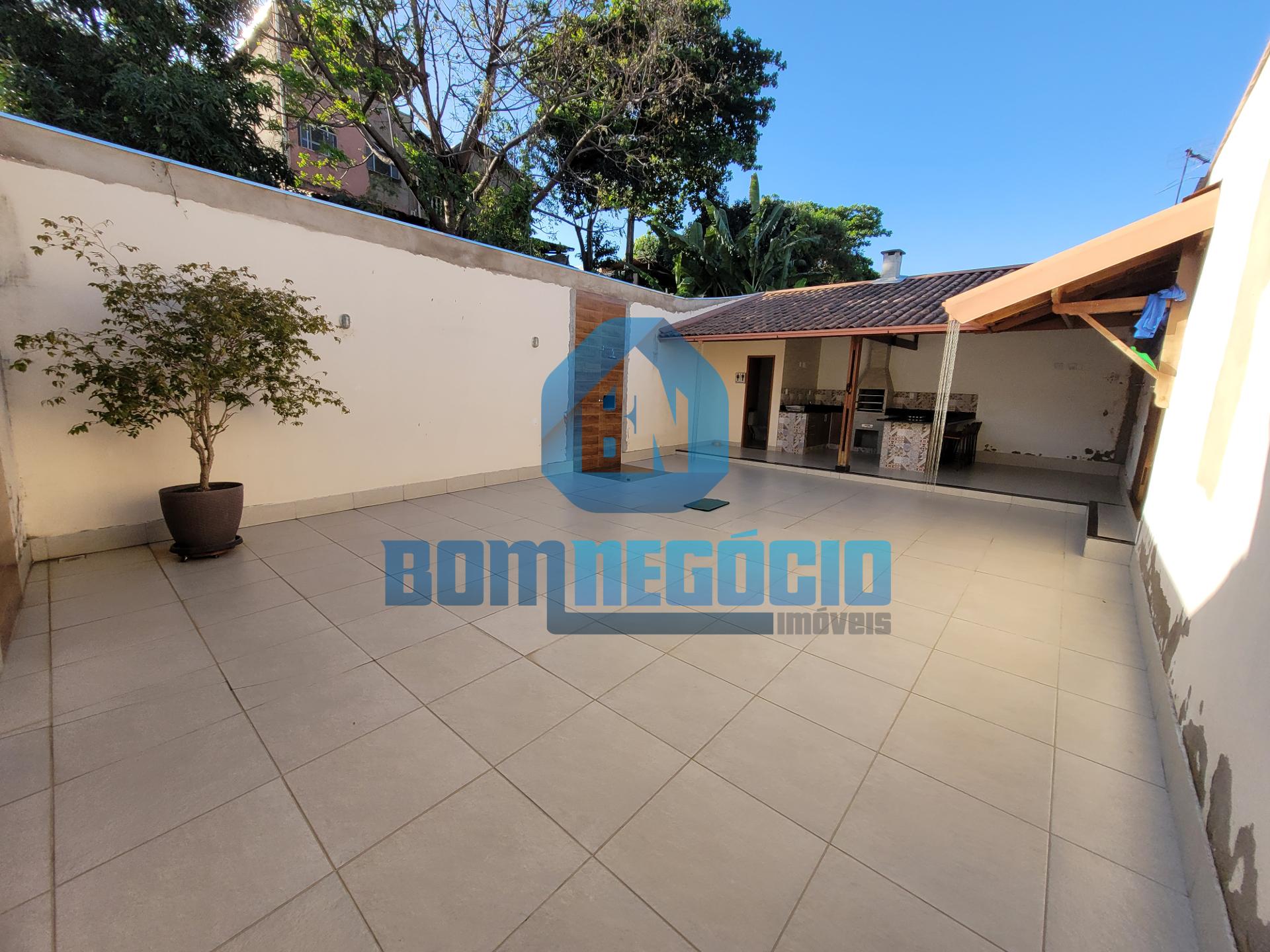 Casa com 142,73m  à venda, CENTRO, GOVERNADOR VALADARES - MG