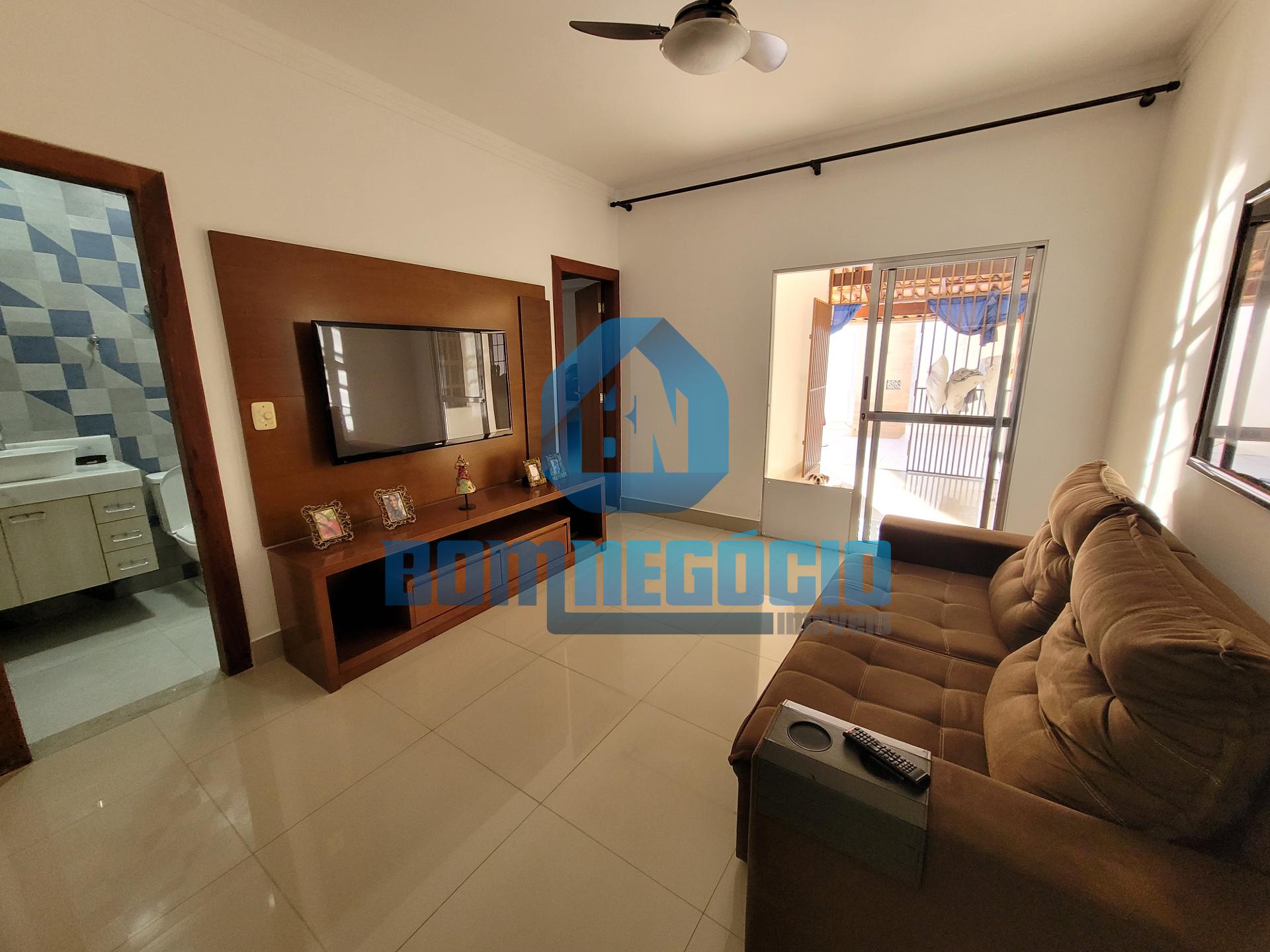 Casa com 142,73m  à venda, CENTRO, GOVERNADOR VALADARES - MG