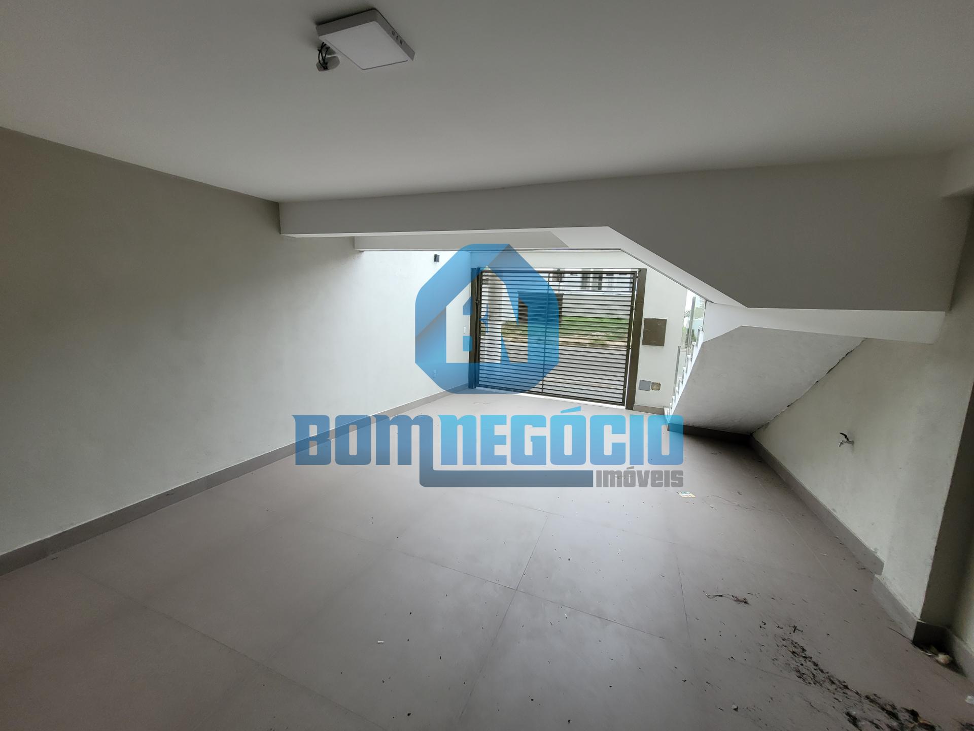 Casa de luxo com 3 quartos, e piscina à venda, LAGOA SANTA, GO...