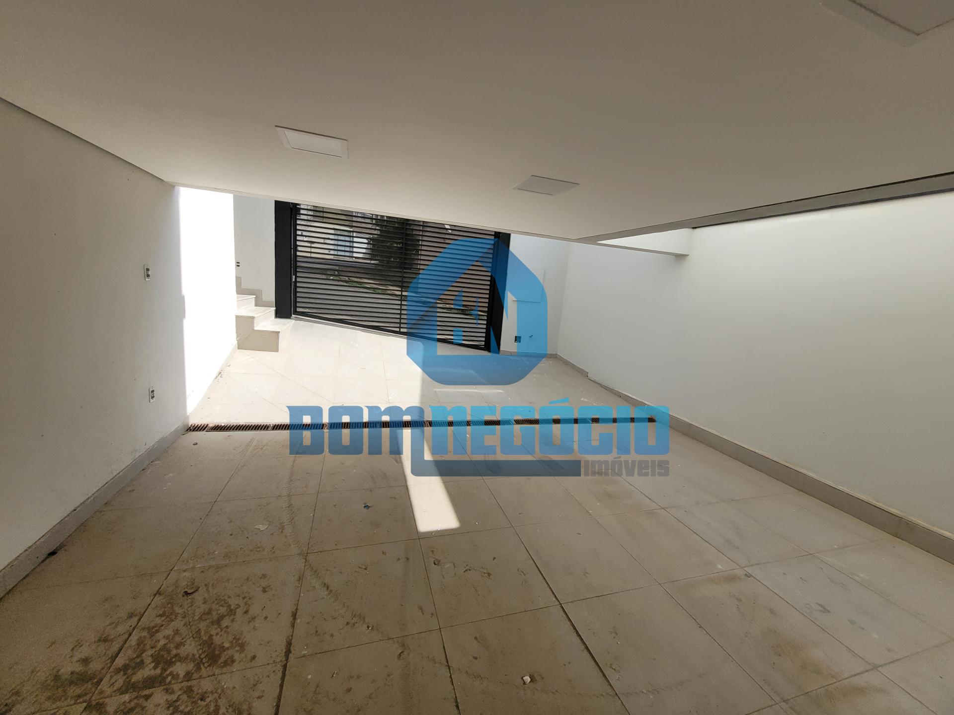 Casa com 3 quartos, 2 banheiros e área gourmet à venda, CASTAN...