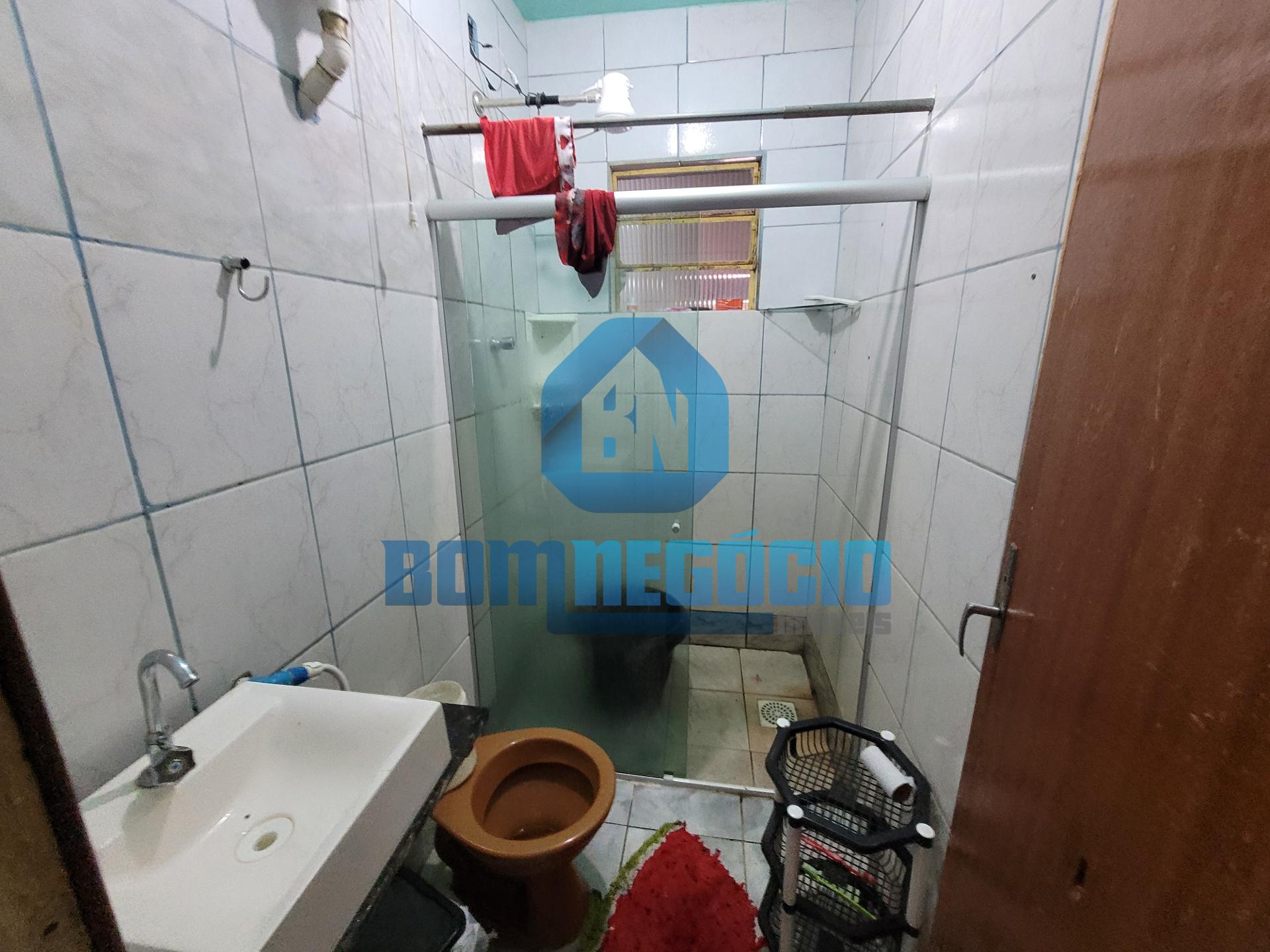 Casa com 4 quartos, garagem coberta e plana à venda, NOVO HORI...