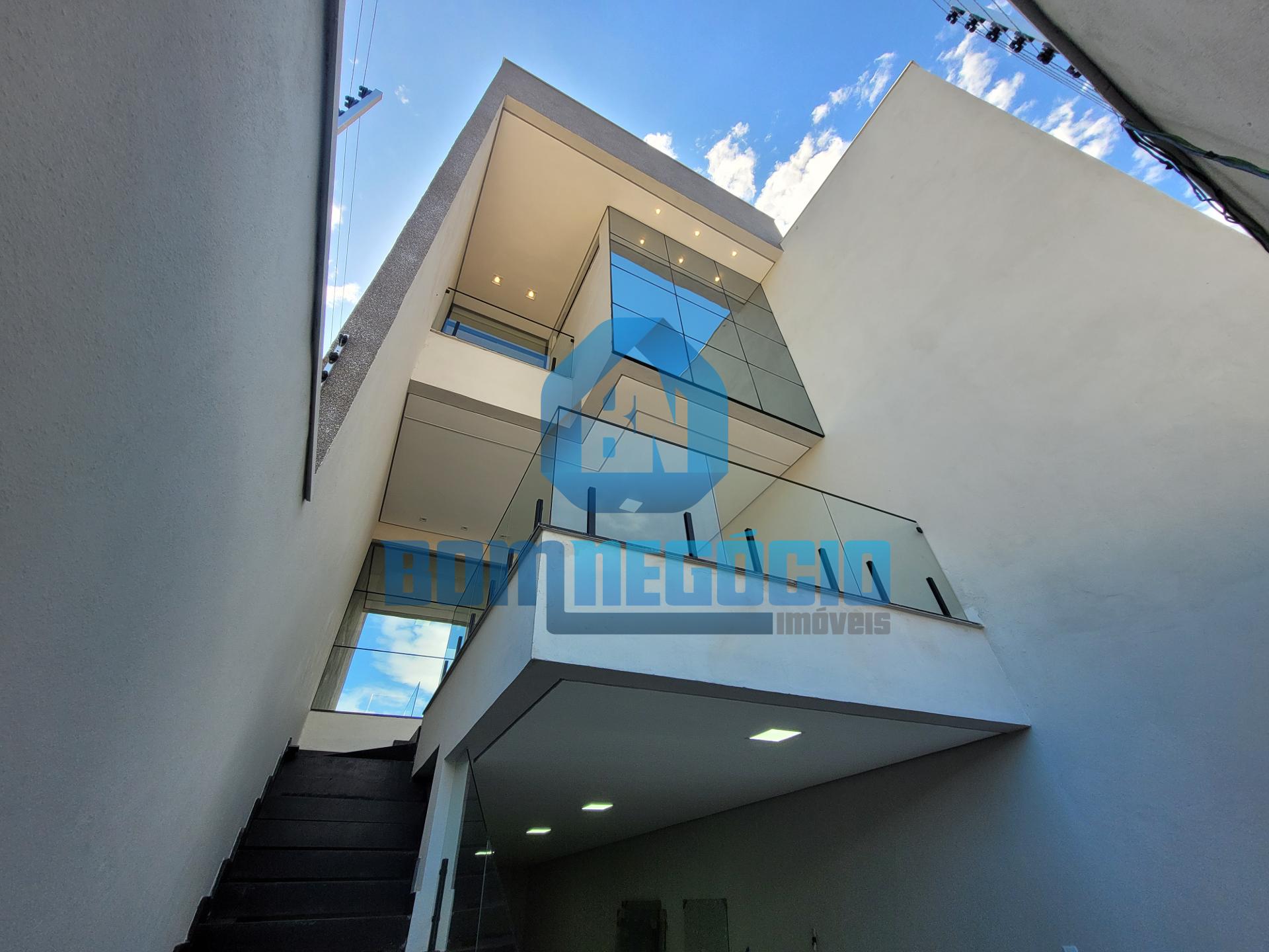 Casa com 4 suítes, elevador, piscina e saunda à venda, CIDADE ...