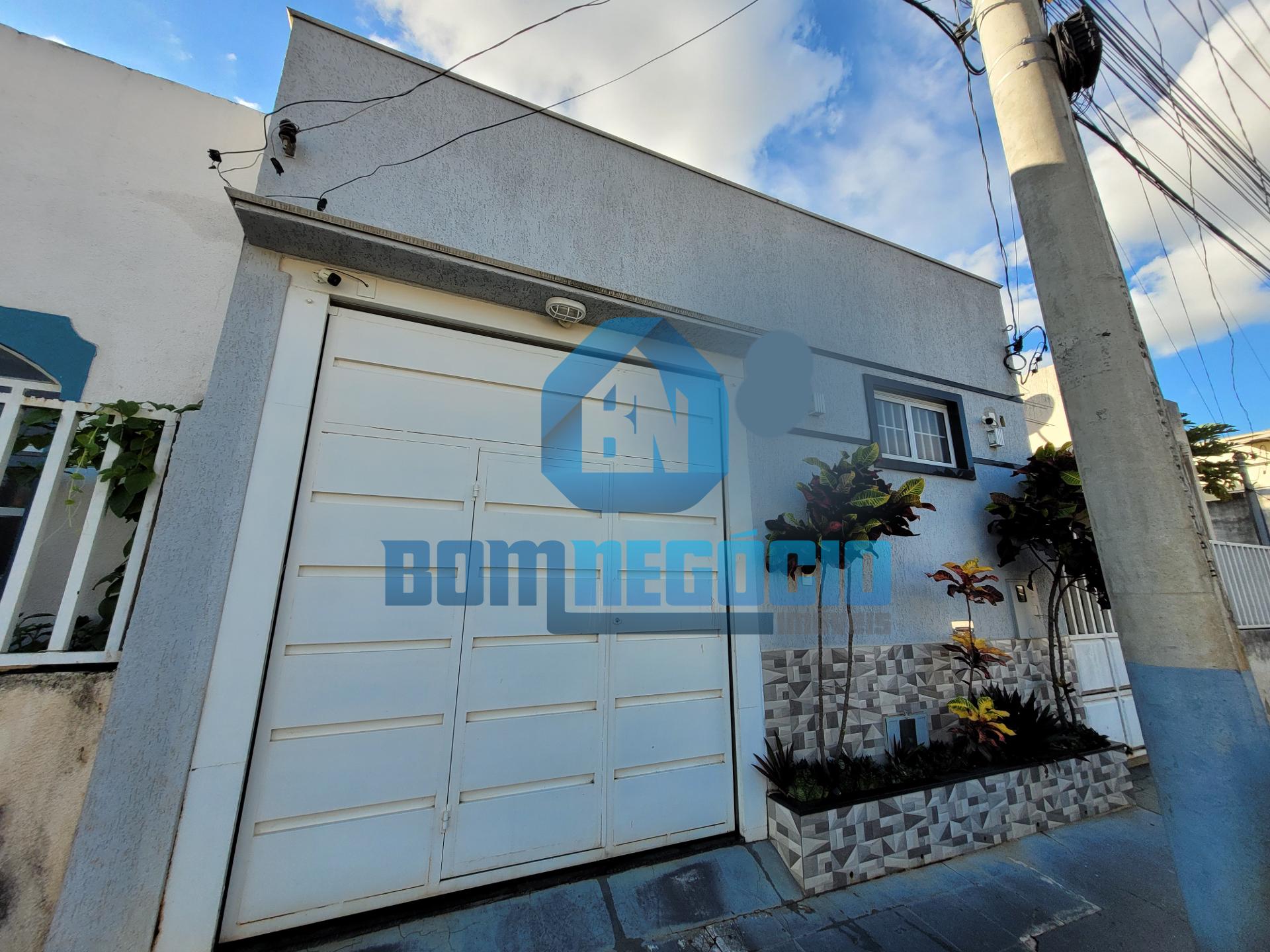 Casa com 2 quartos, garagem coberta e planejados à venda, VILA...