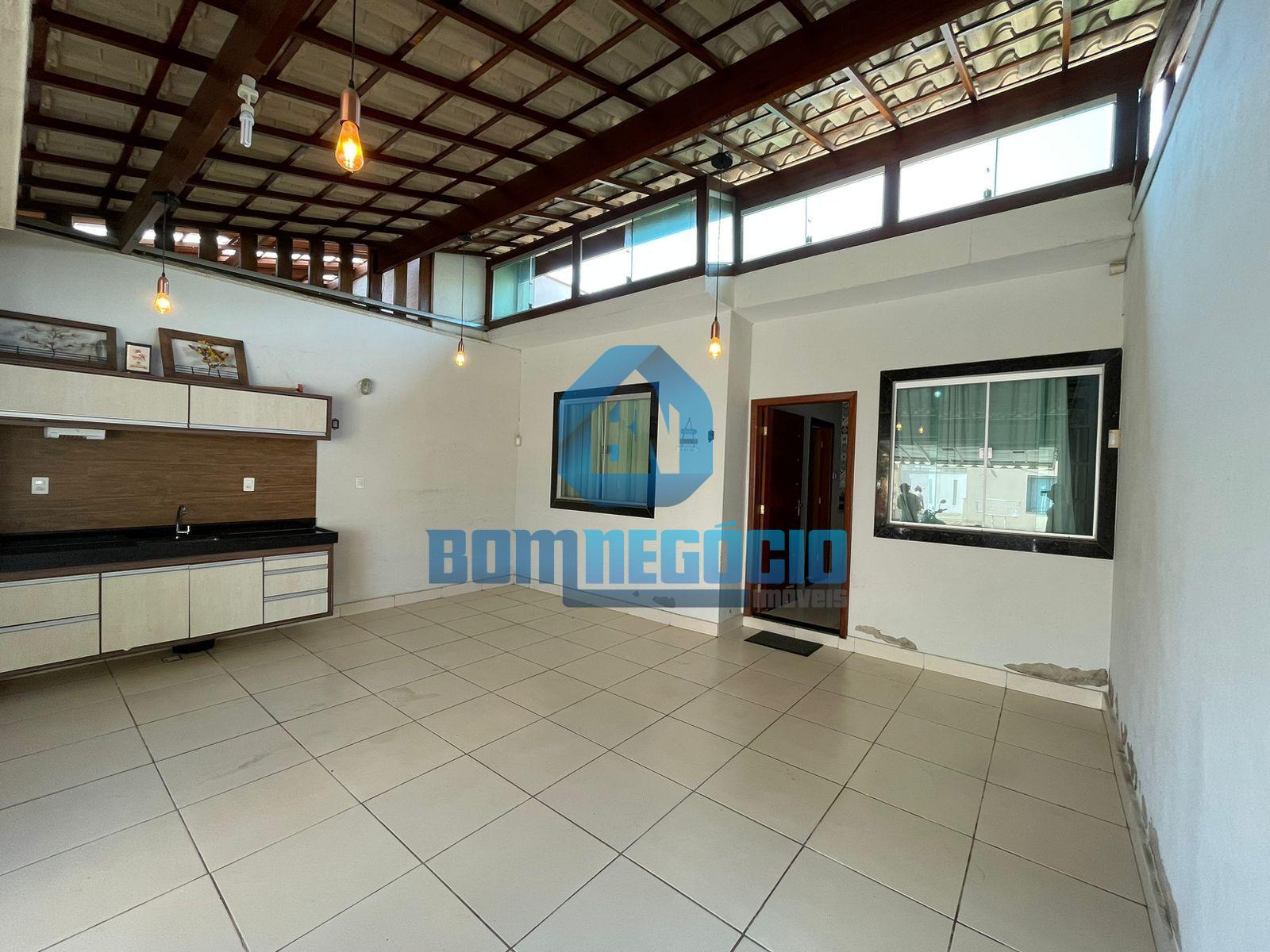 Casa plana com 3 quartos, 2 banheiros e área gourmet à venda, ...