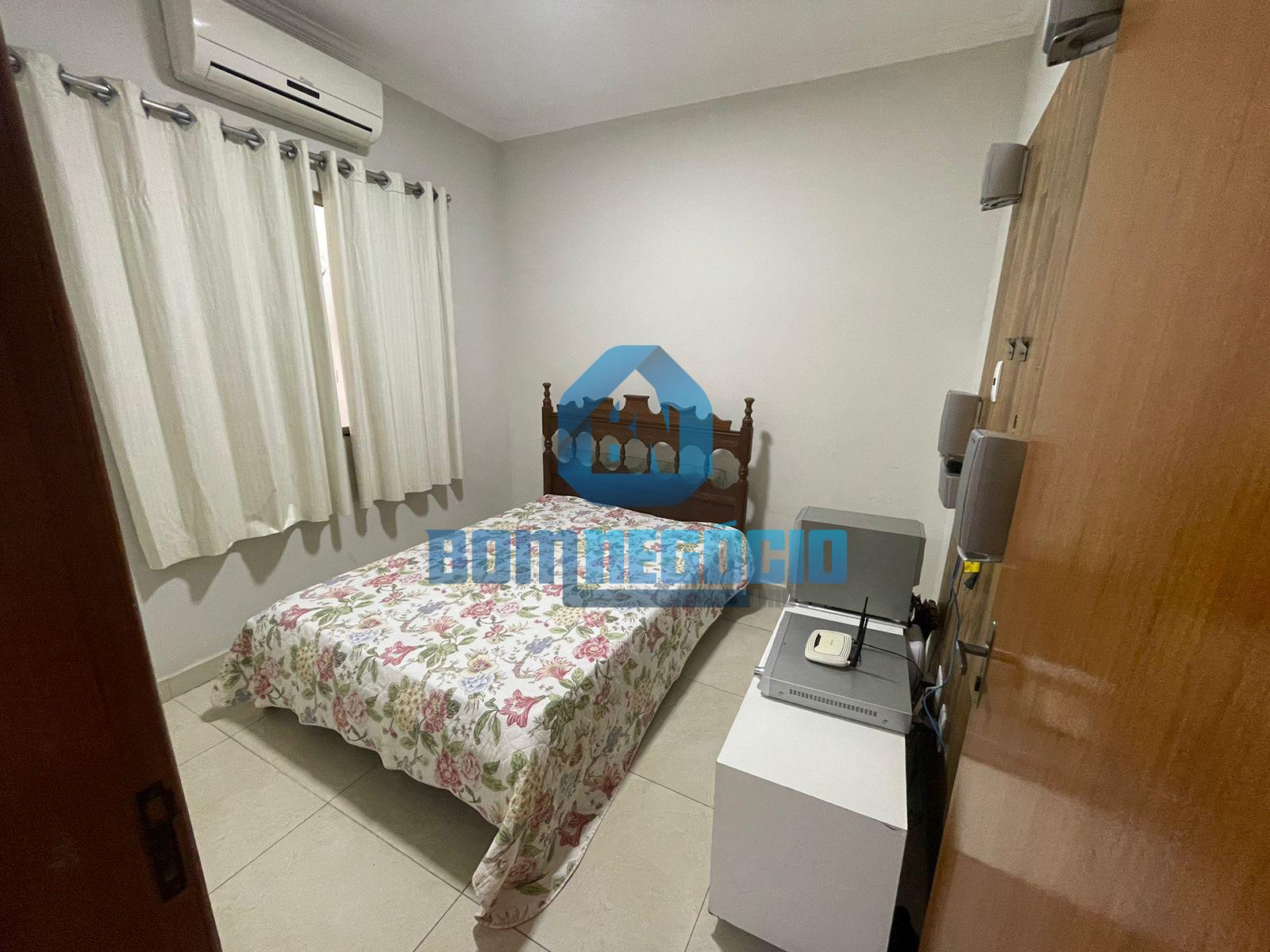 Casa plana com 3 quartos, 2 banheiros e área gourmet à venda, ...