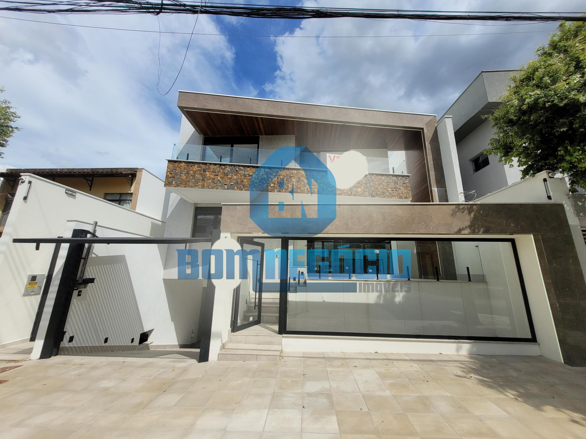 Mansão luxuosa com 4 dormitórios à venda, GRÃ-DUQUESA, GOVERNA...