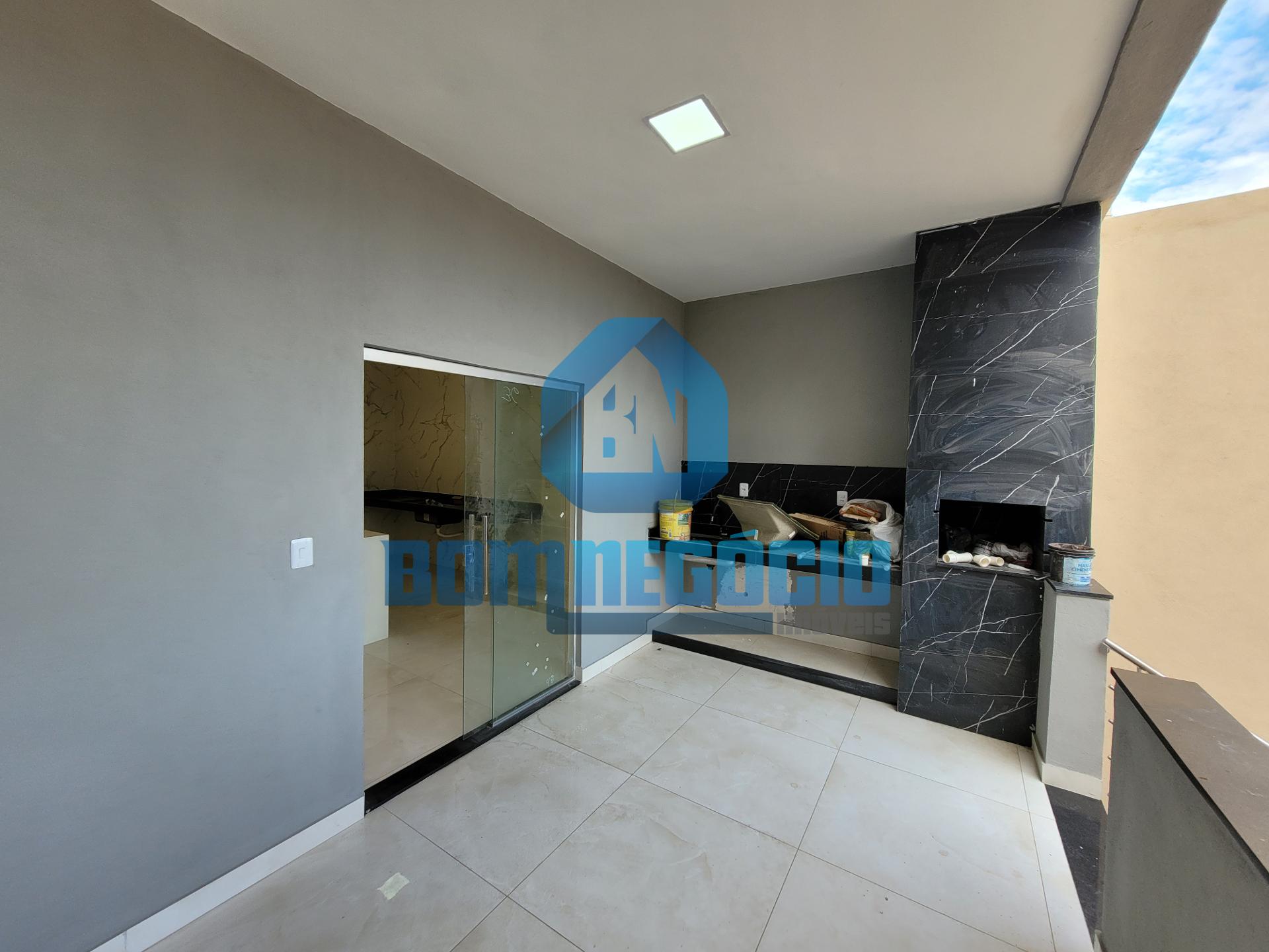 Casa com 3 dormitórios à venda, GOVERNADOR VALADARES - MG